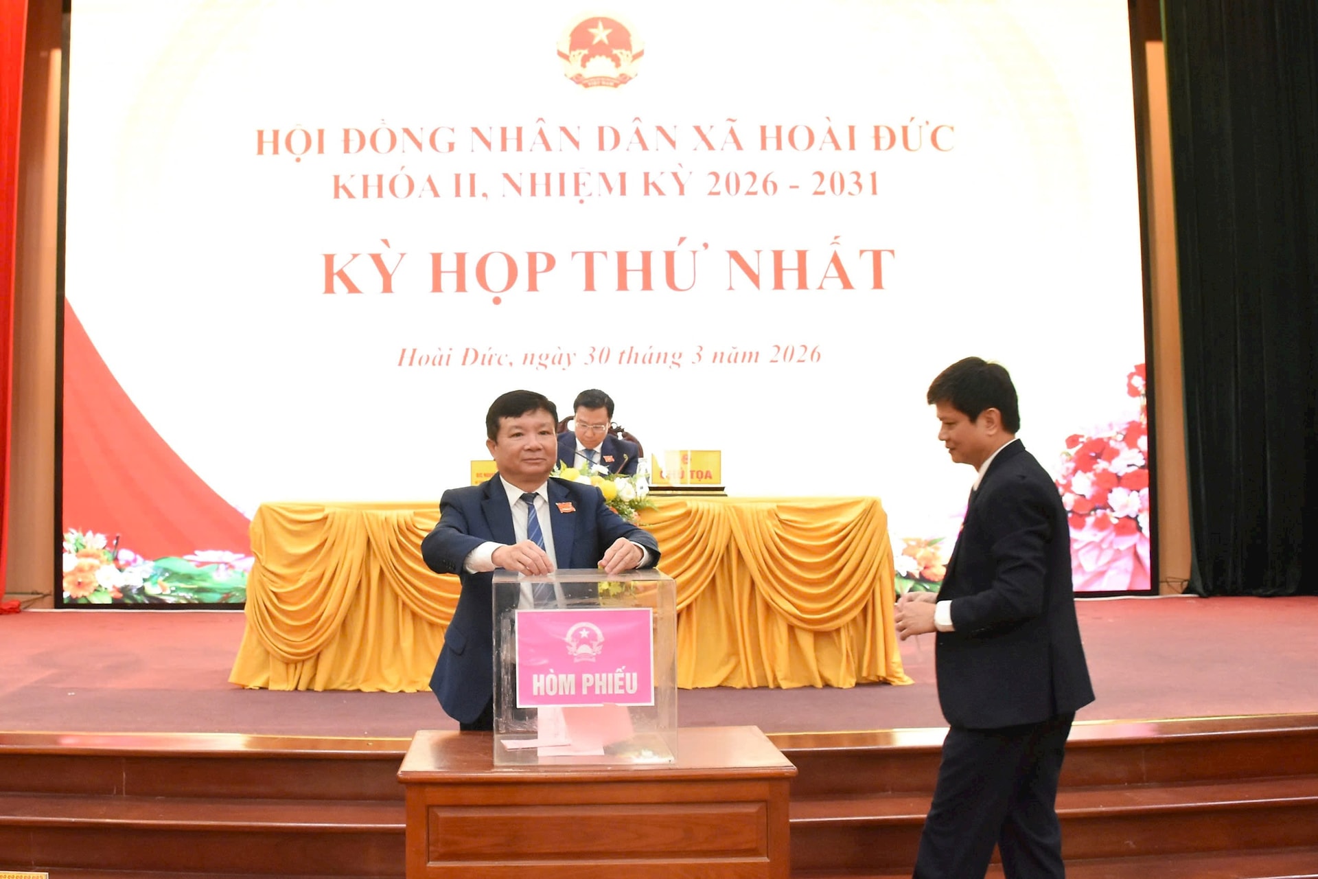 Đồng chí Nguyễn Thanh Bình được bầu giữ chức Chủ tịch HĐND xã Hoài Đức nhiệm kỳ 2026-2031- Ảnh 2.