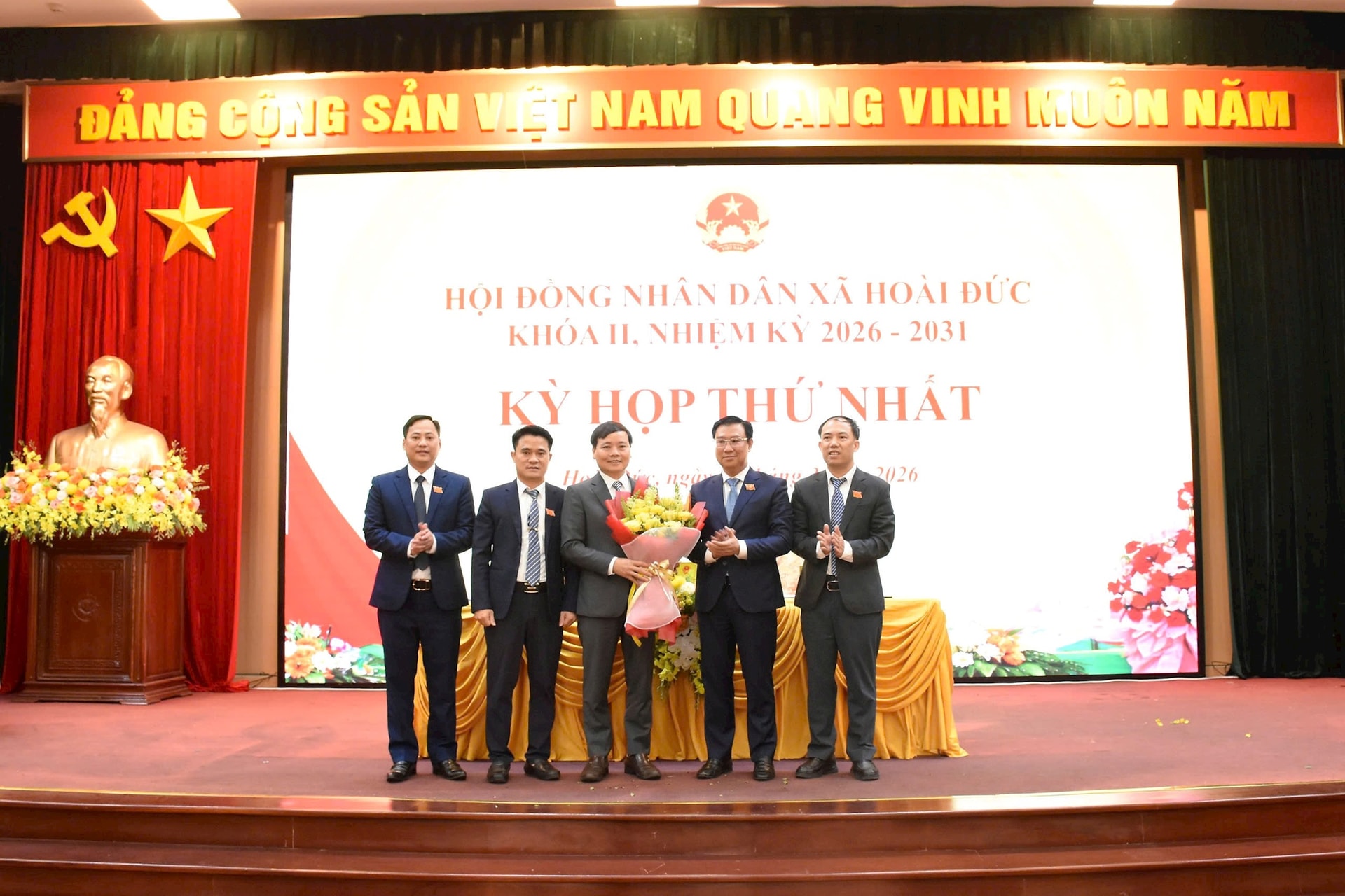 Đồng chí Nguyễn Thanh Bình được bầu giữ chức Chủ tịch HĐND xã Hoài Đức nhiệm kỳ 2026-2031- Ảnh 4.