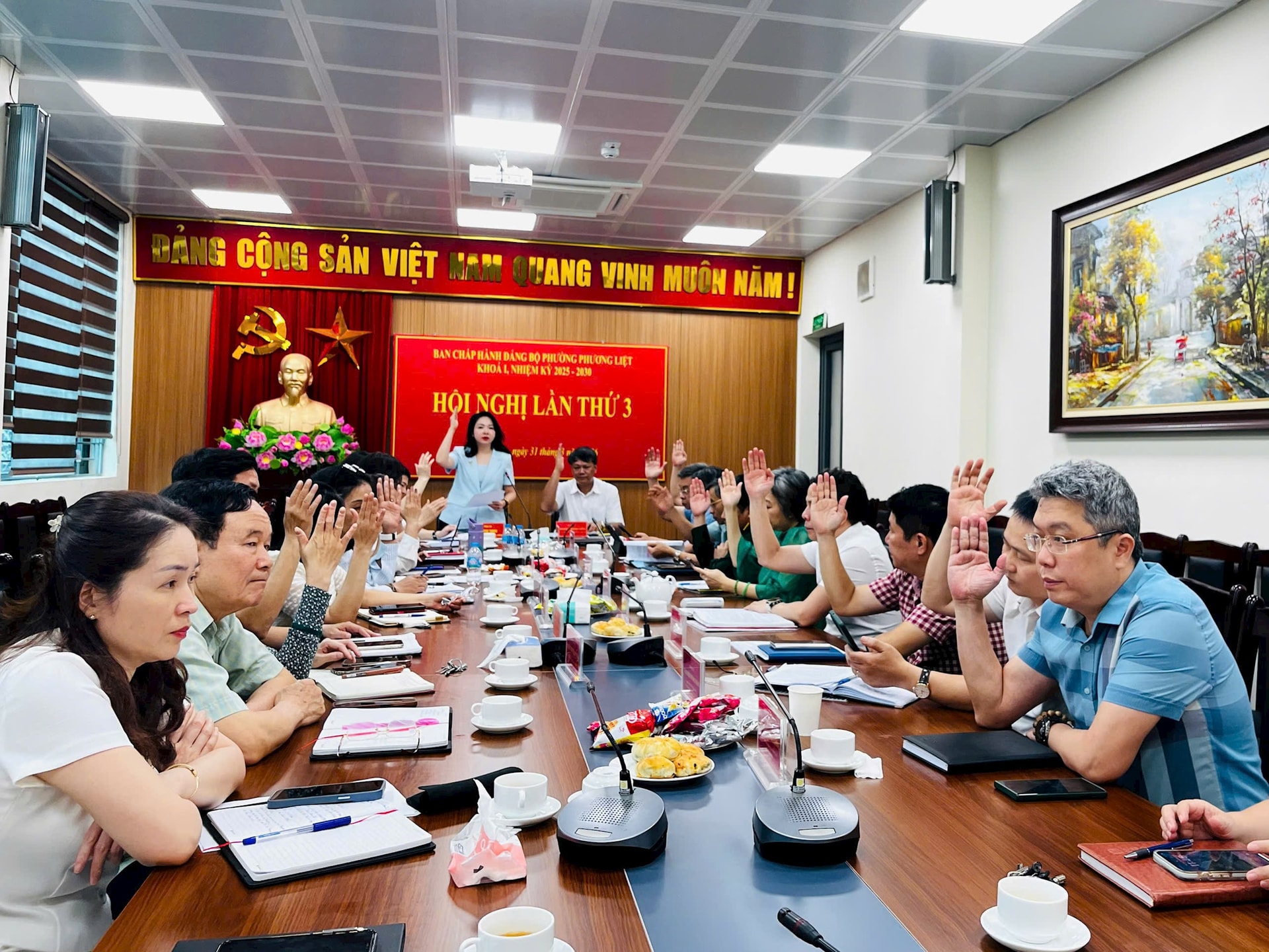 Phường Phương Liệt quyết tâm tháo gỡ 5 “điểm nghẽn”, nâng cao hiệu quả chính quyền hai cấp- Ảnh 2.