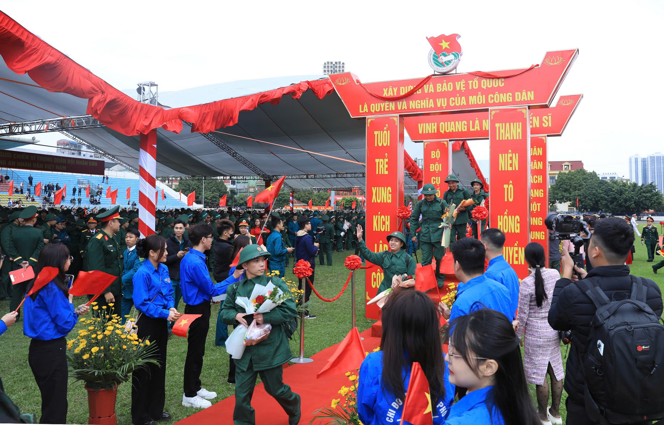 Hanoi launches enlistment day at Defense Area No. 5- Ảnh 13.