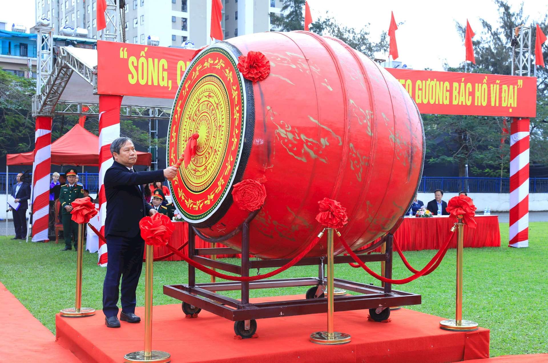 Hanoi launches enlistment day at Defense Area No. 5- Ảnh 3.