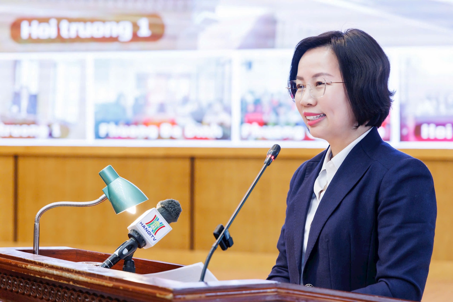 Ứng cử viên đại biểu HĐND thành phố Hà Nội - Đơn vị bầu cử số 2 vận động bầu cử tại 3 phường- Ảnh 7.