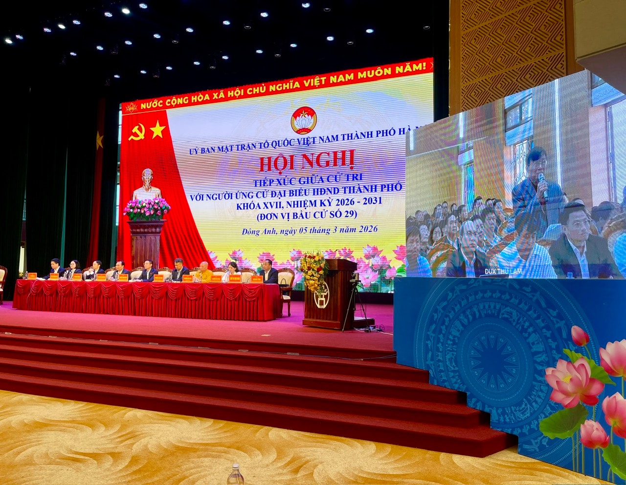 Phó Bí thư Thường trực Thành ủy Nguyễn Trọng Đông và các ứng viên tiếp xúc cử tri, vận động bầu cử- Ảnh 7.