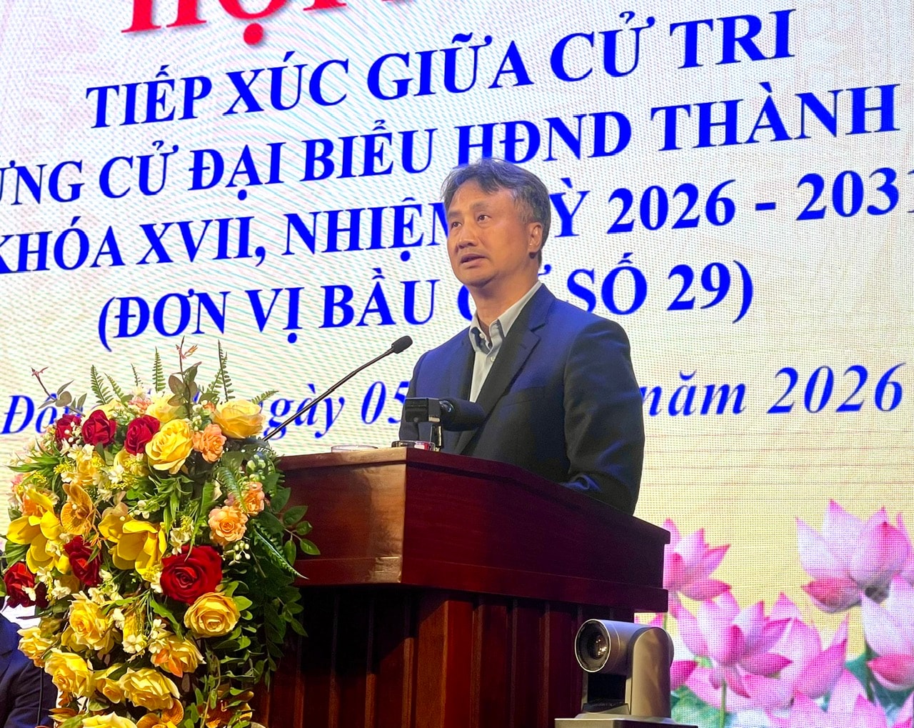 Phó Bí thư Thường trực Thành ủy Nguyễn Trọng Đông và các ứng viên tiếp xúc cử tri, vận động bầu cử- Ảnh 5.