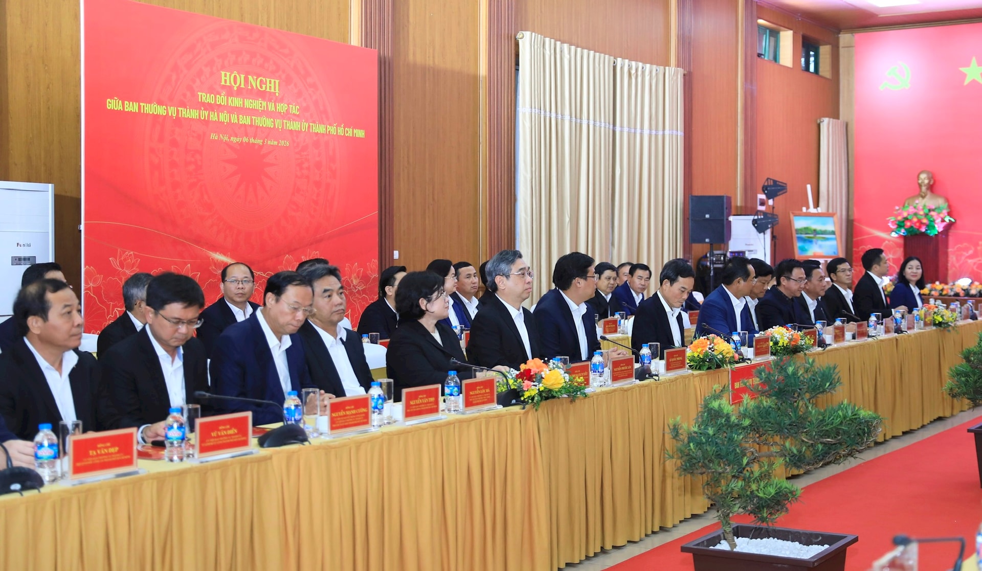 Hà Nội - TP Hồ Chí Minh: Trao đổi kinh nghiệm, hợp tác chia sẻ nguồn lực đóng góp vào sự nghiệp phát triển chung của đất nước- Ảnh 2.