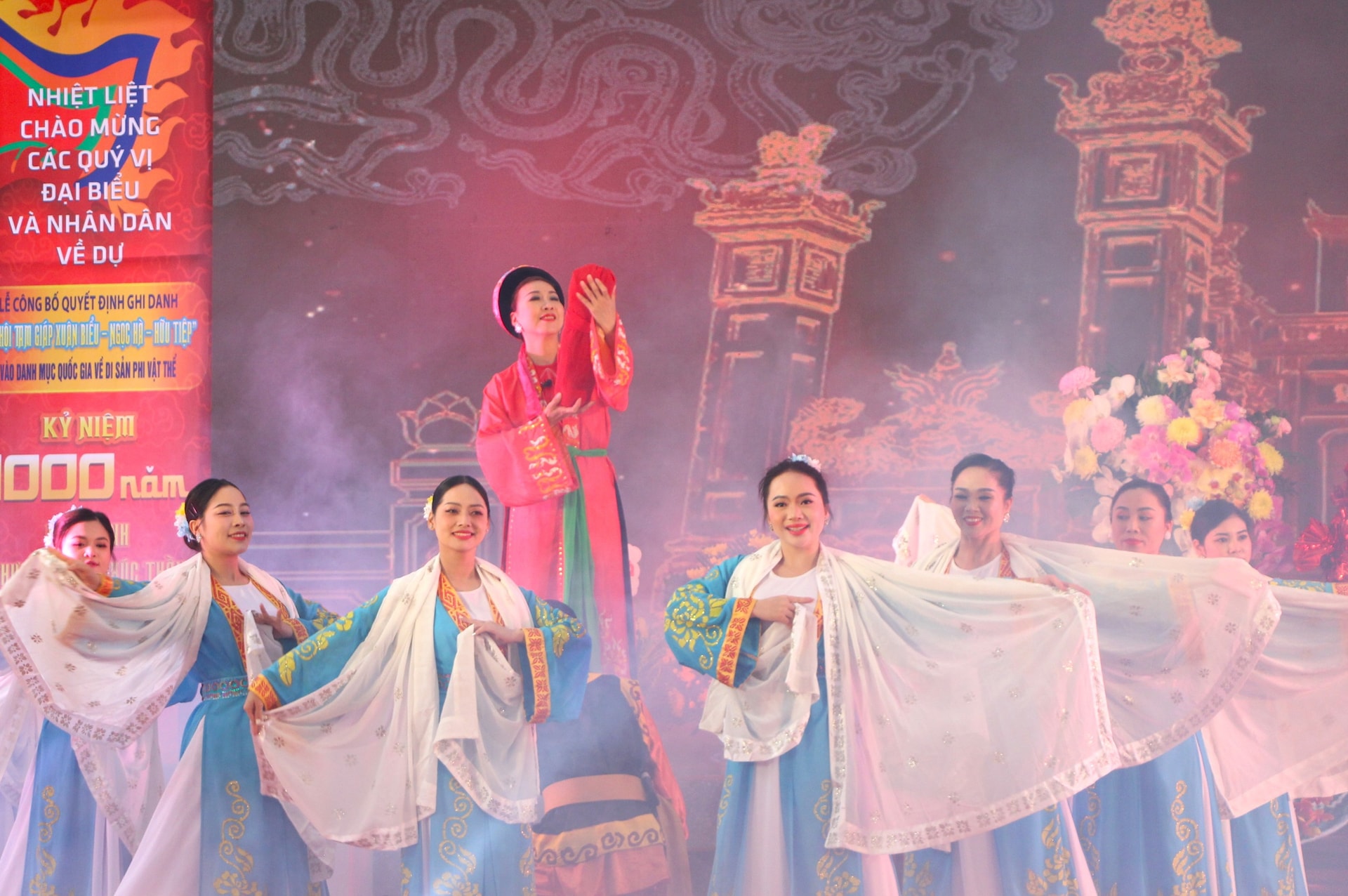 Hà Nội công bố quyết định ghi danh Lễ hội Tam giáp vào danh mục quốc gia Di sản văn hóa phi vật thể- Ảnh 10.