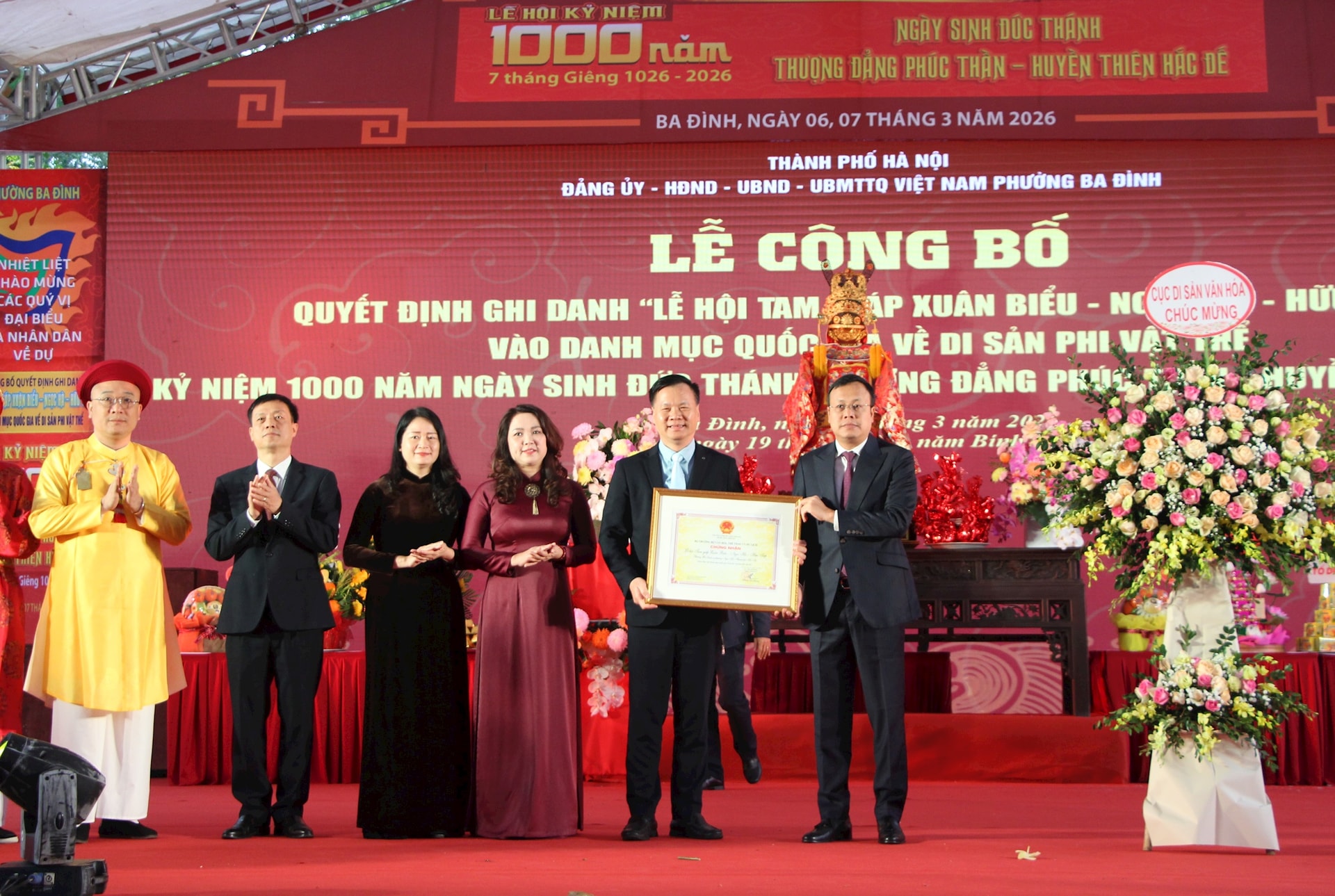 Hà Nội công bố quyết định ghi danh Lễ hội Tam giáp vào danh mục quốc gia Di sản văn hóa phi vật thể- Ảnh 1.