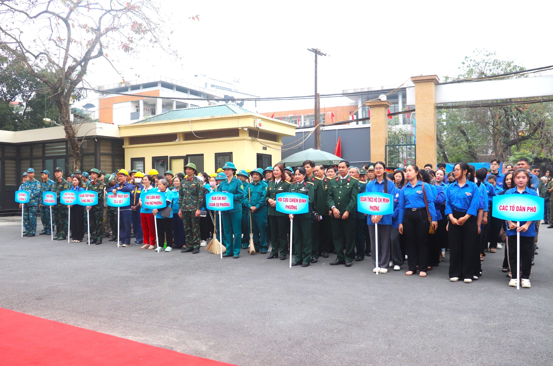 Phường Định Công phát động phong trào bảo vệ môi trường chào mừng cuộc bầu cử- Ảnh 1.