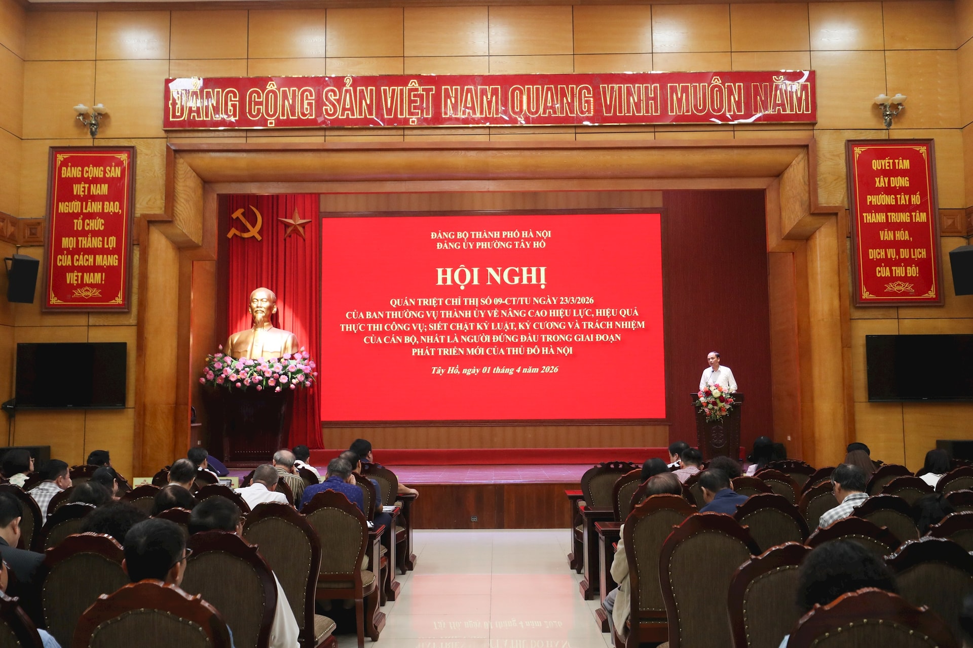 Tây Hồ triển khai Chỉ thị 09-CT/TU: Chú trọng chuyển từ quản lý hành chính sang quản trị hiện đại- Ảnh 3.