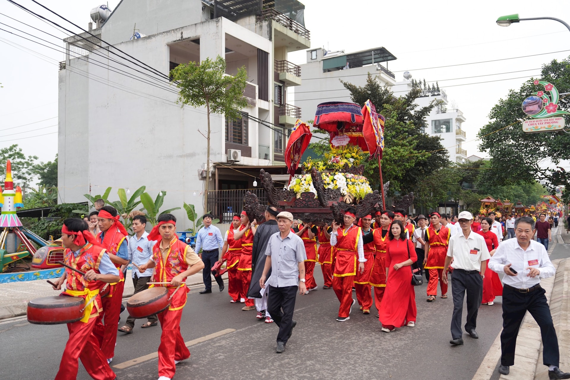 Lễ hội truyền thống Quốc gia chùa Tây Phương sẽ diễn ra trong 5 ngày, từ ngày 20 đến 24/4- Ảnh 1.