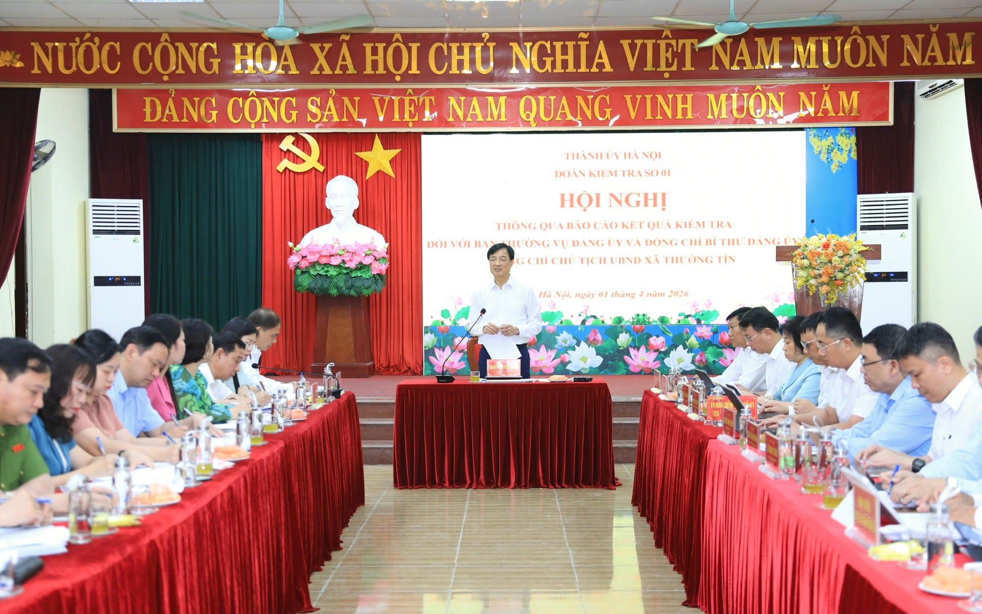 Bí thư Thành ủy Hà Nội Nguyễn Duy Ngọc, Trưởng đoàn kiểm tra số 01 của Ban Thường vụ Thành ủy chủ trì Hội nghị