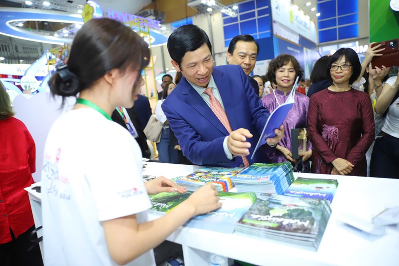 Khai mạc VITM 2026: Chuyển đổi số và AI là "đòn bẩy" cho du lịch bền vững- Ảnh 4.