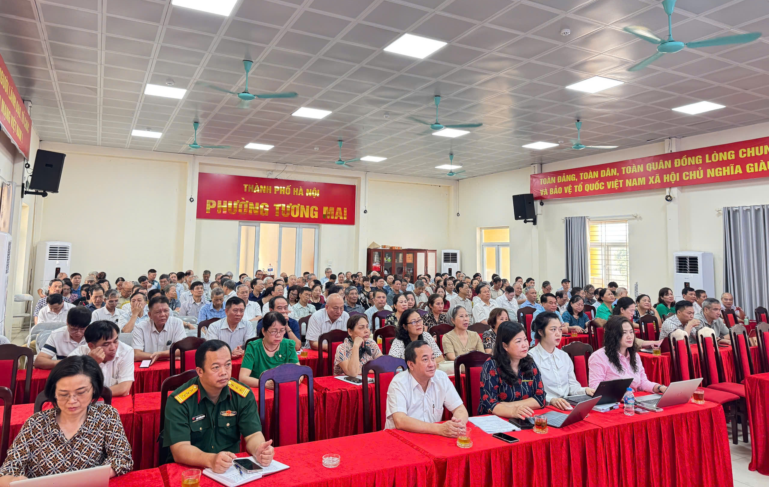 Công tác chính trị, tư tưởng: nền tảng tinh thần vững chắc, động lực phát triển, nét văn hóa trong sự lãnh đạo của đảng - ảnh 4 Công tác chính trị, tư tưởng: nền tảng tinh thần vững chắc, động lực phát triển, nét văn hóa trong sự lãnh đạo của đảng - ảnh 4