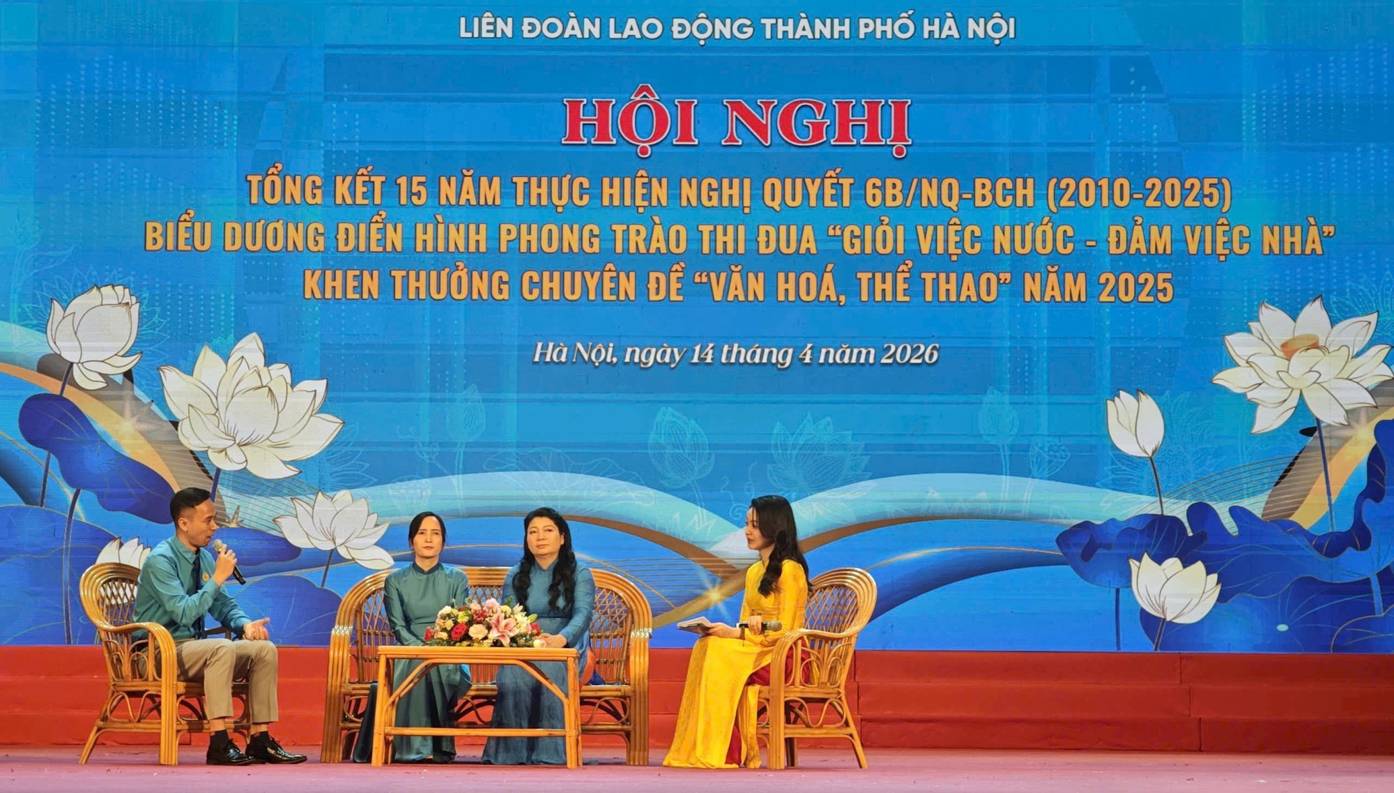 Hà Nội tổng kết 15 năm thực hiện Nghị quyết 6b về công tác vận động nữ công nhân, viên chức, lao động- Ảnh 1.