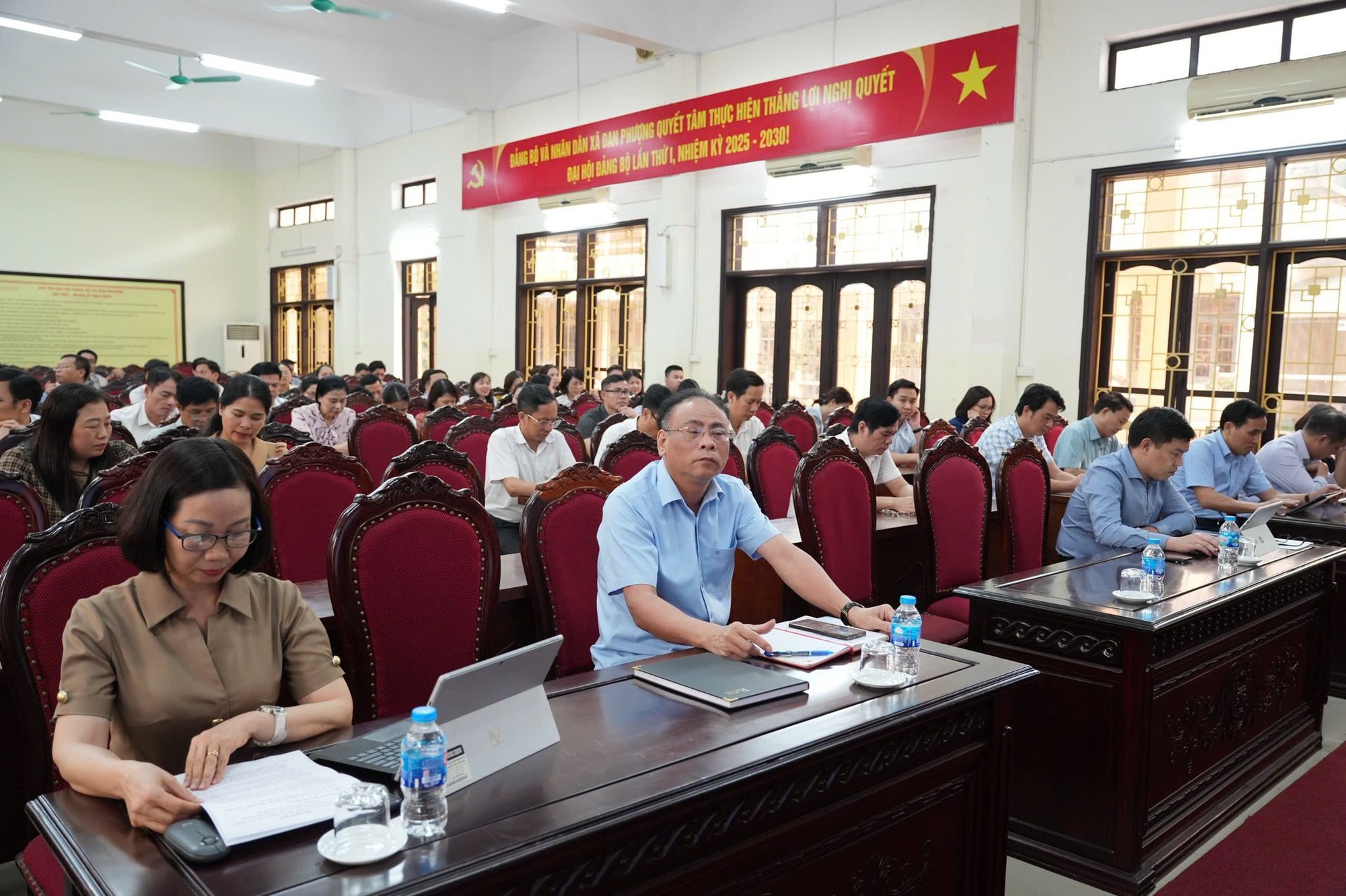 Xã Đan Phượng tập huấn sử dụng Không gian làm việc số (HanoiWork) cho cán bộ, công chức, viên chức- Ảnh 1.