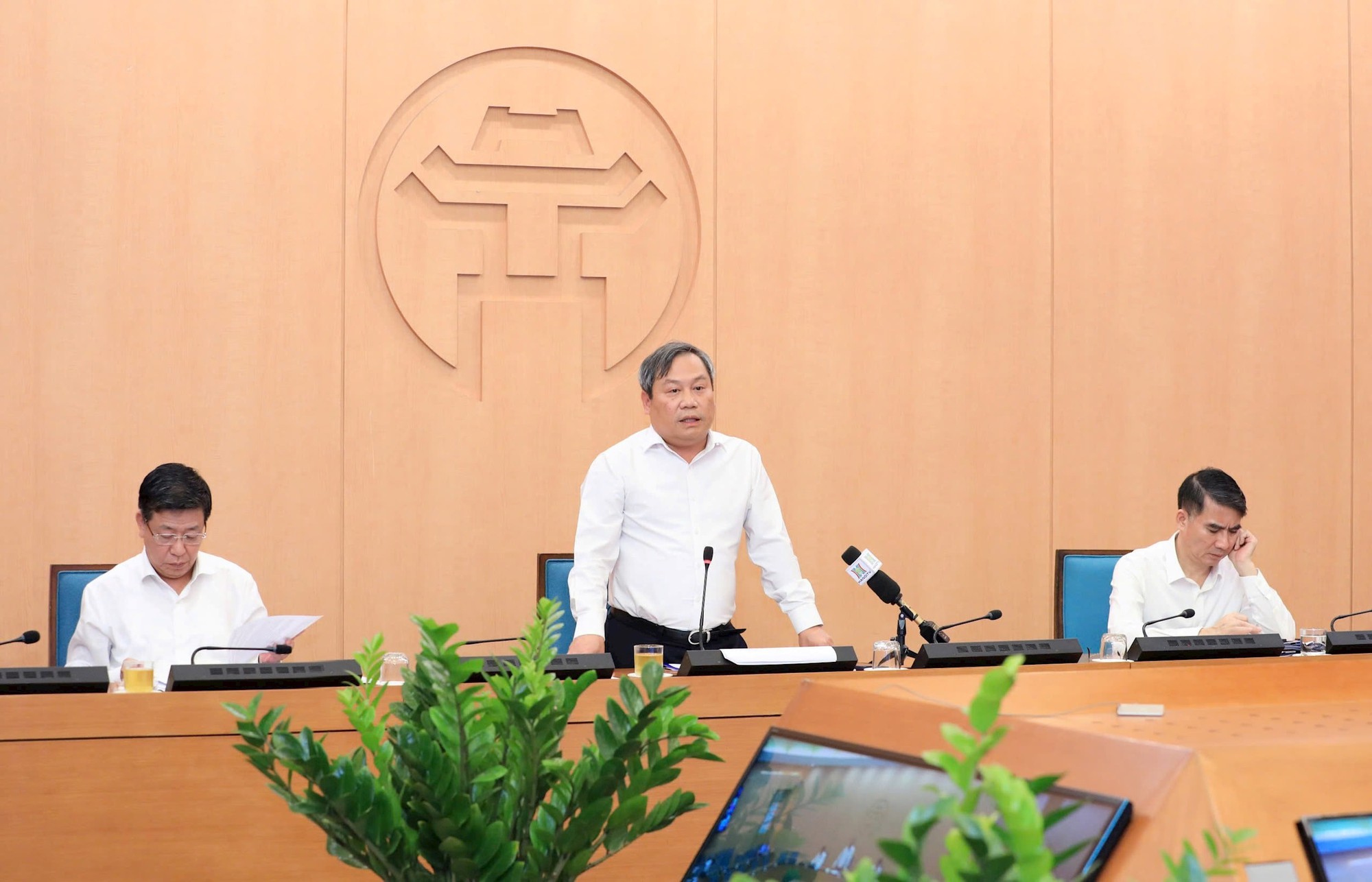 Chủ tịch UBND Thành phố Vũ Đại Thắng yêu cầu đẩy nhanh tiến độ các dự án giao thông quan trọng- Ảnh 1.