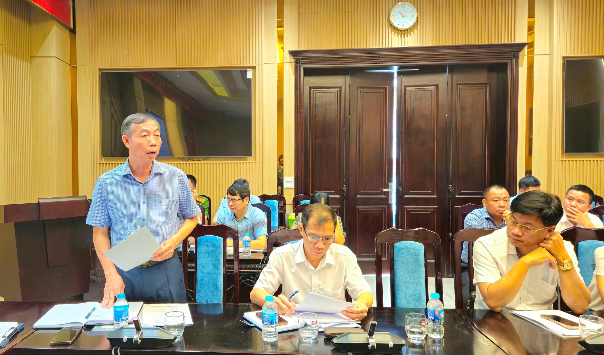 Chủ động quản lý, kiểm soát chặt chẽ các khâu chăn nuôi, giết mổ, vận chuyển, tiêu thụ sản phẩm động vật- Ảnh 2.