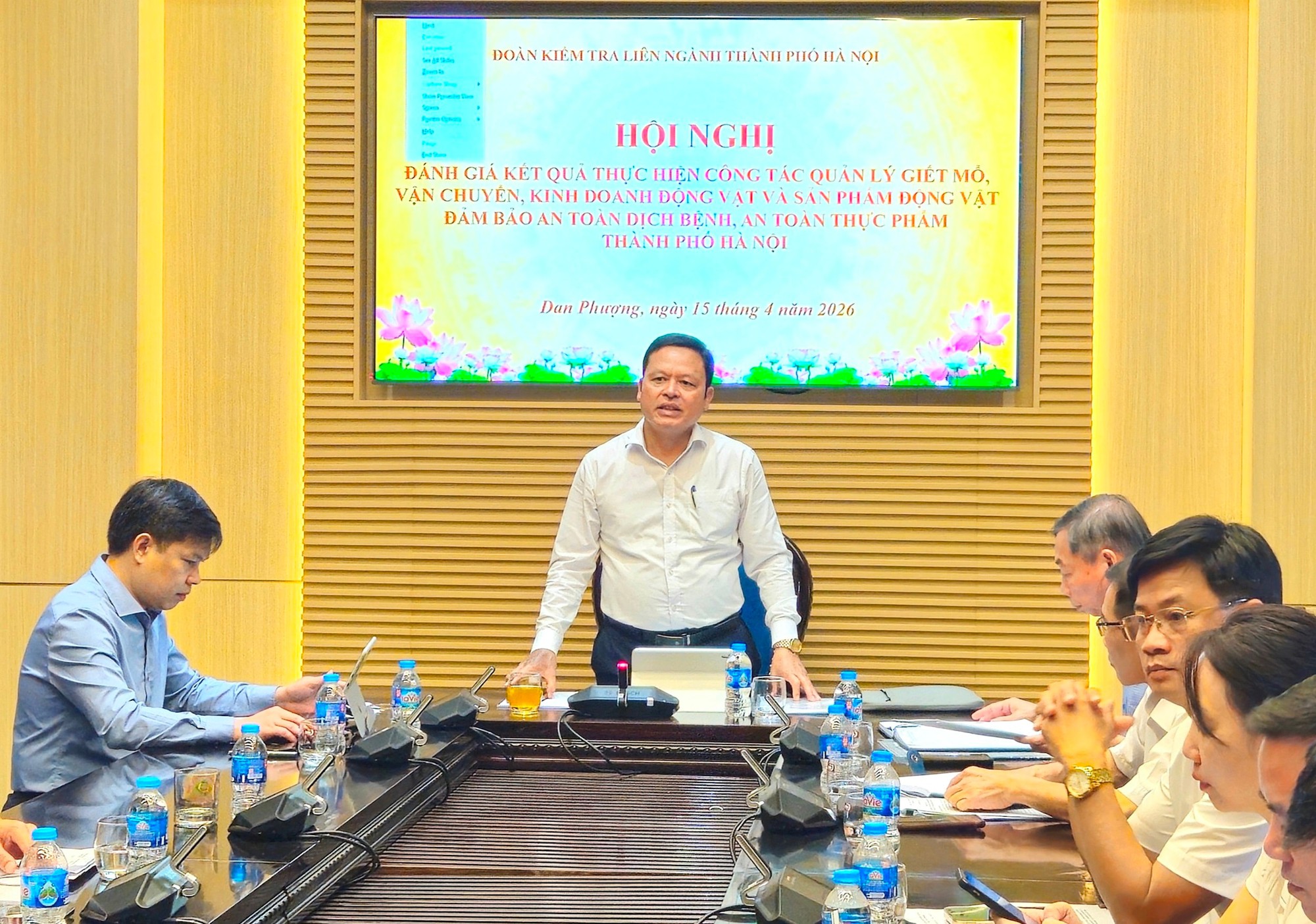 Chủ động quản lý, kiểm soát chặt chẽ các khâu chăn nuôi, giết mổ, vận chuyển, tiêu thụ sản phẩm động vật- Ảnh 5.