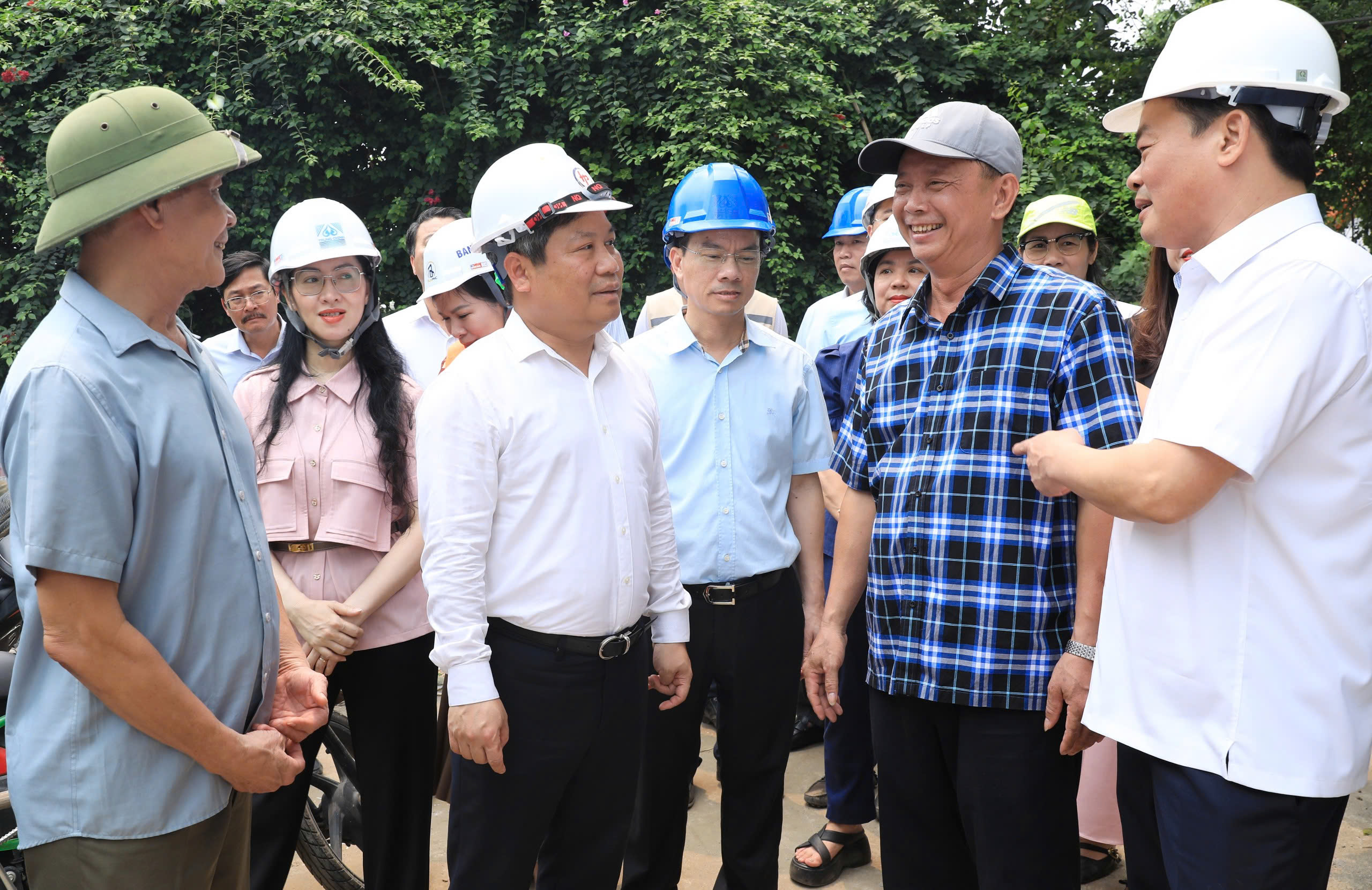 Toàn cảnh tiến độ cầu Trần Hưng Đạo: Quyết liệt tháo gỡ ‘điểm nghẽn’ mặt bằng, tăng tốc về đích 2027- Ảnh 8.