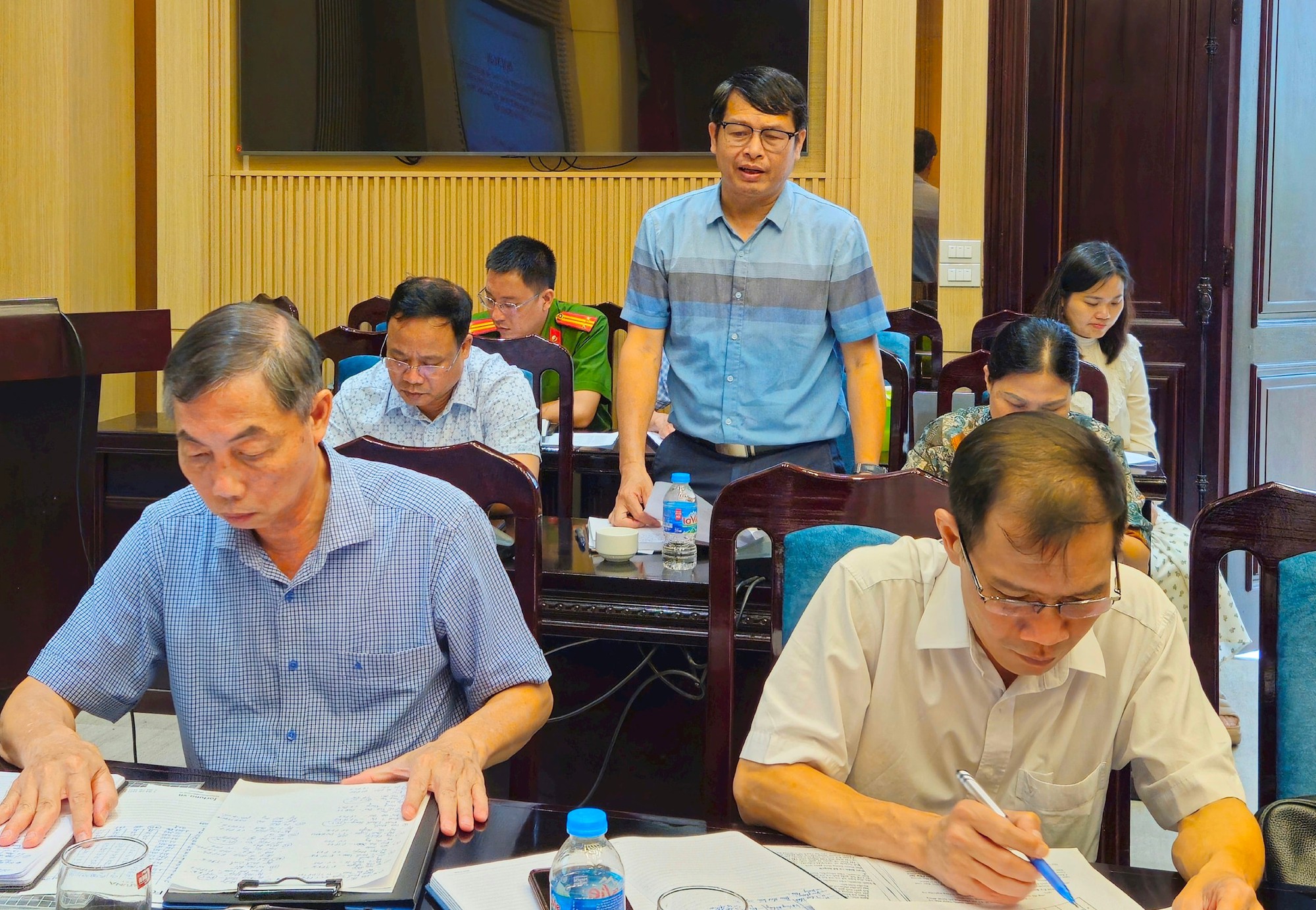 Chủ động quản lý, kiểm soát chặt chẽ các khâu chăn nuôi, giết mổ, vận chuyển, tiêu thụ sản phẩm động vật- Ảnh 4.