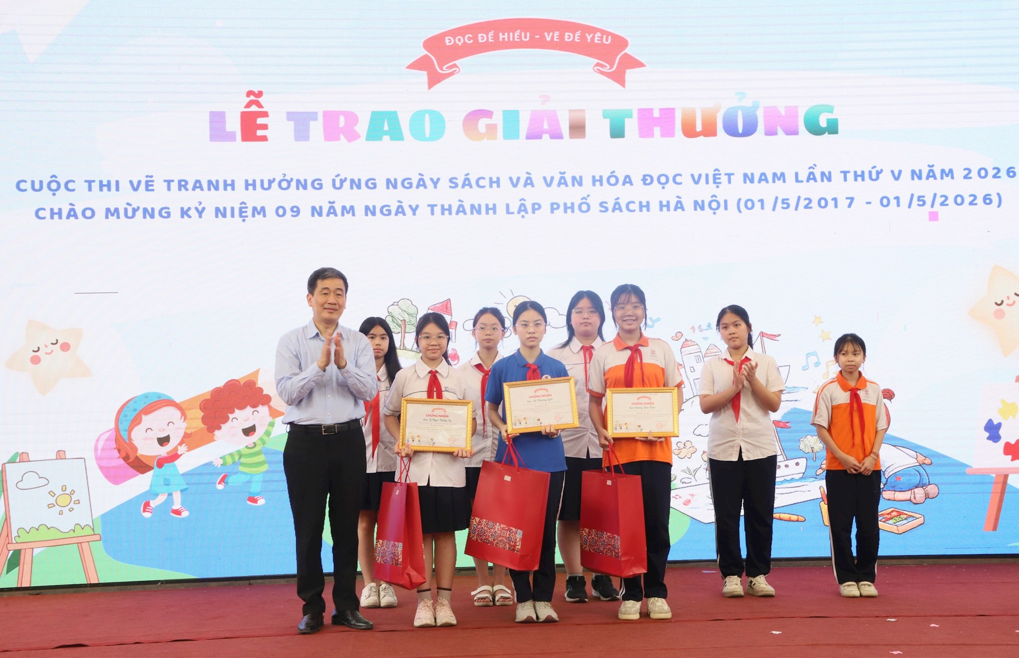 Phường Cửa Nam khai mạc Hội sách hưởng ứng Ngày Sách và Văn hóa đọc Việt Nam lần thứ 5- Ảnh 3.