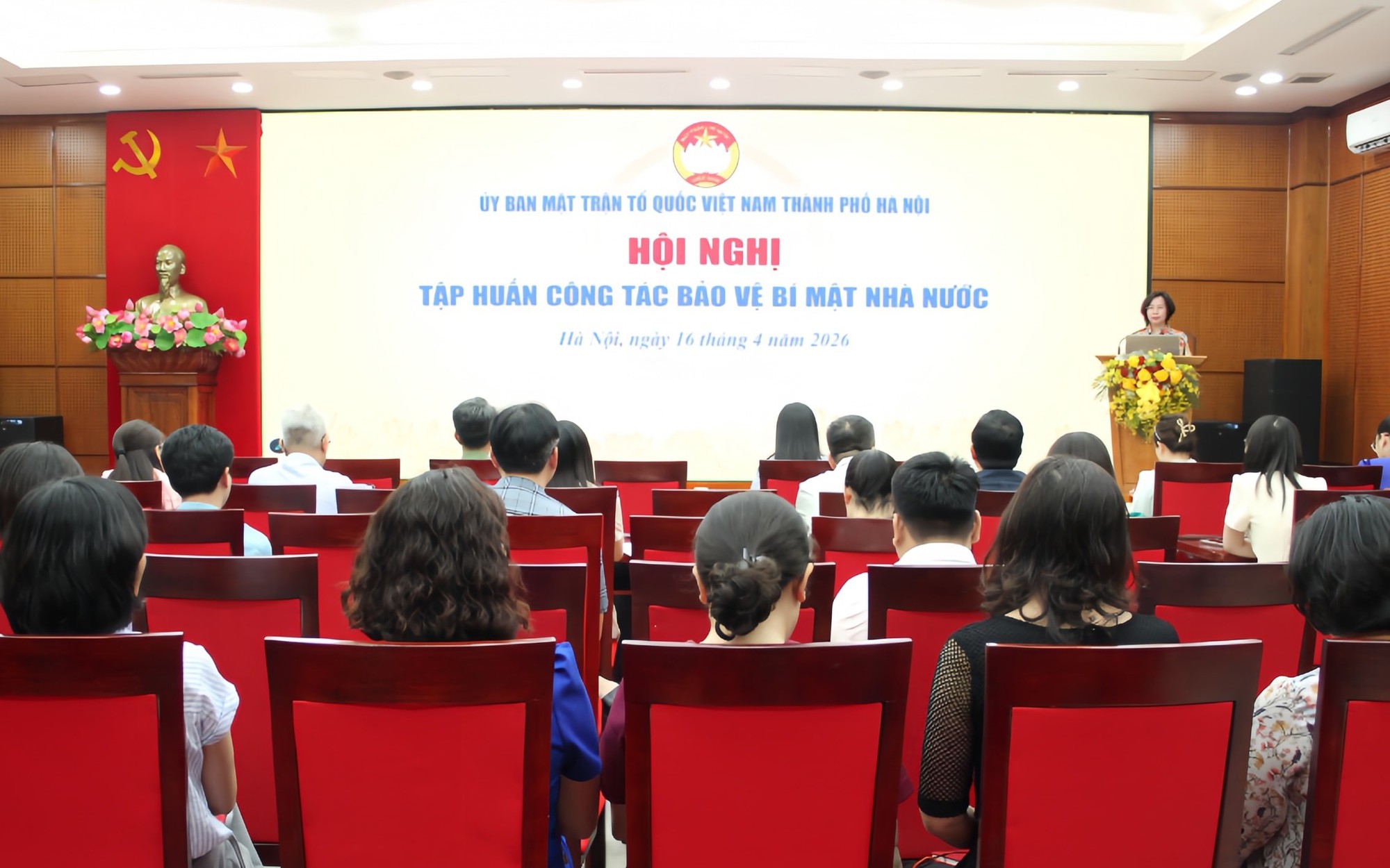 Quang cảnh Hội nghị tại điểm cầu chính - trụ sở Ủy ban MTTQ Việt Nam thành phố Hà Nội.