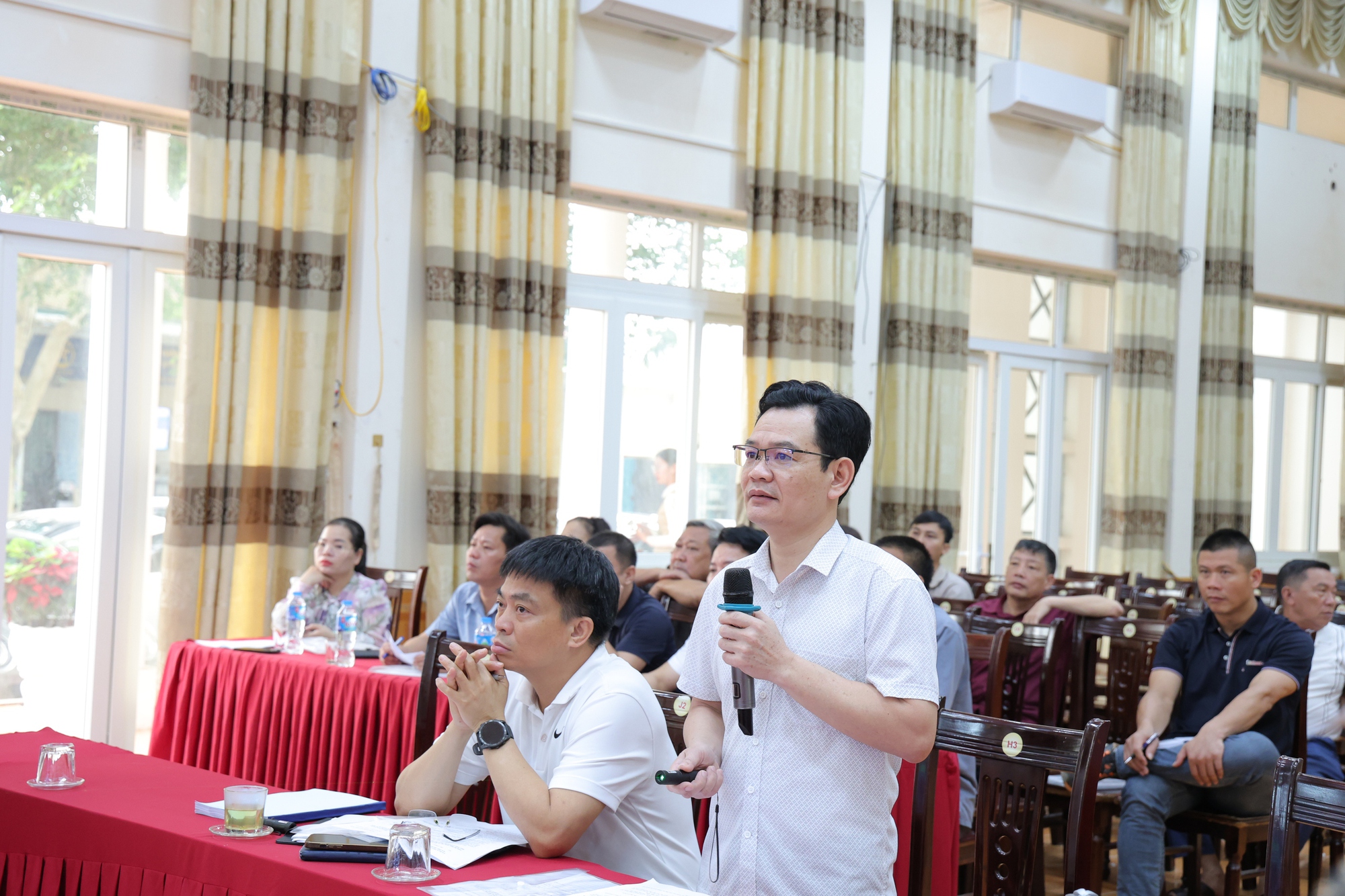 Tháo gỡ khó khăn, đẩy nhanh tiến độ giải phóng mặt bằng dự án nâng cấp, cải tạo Quốc lộ 6 đoạn qua xã Phú Nghĩa- Ảnh 2.