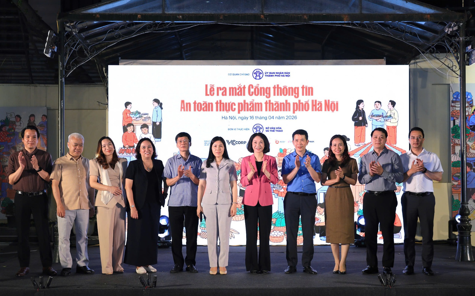 Hà Nội ra mắt Cổng thông tin an toàn thực phẩm