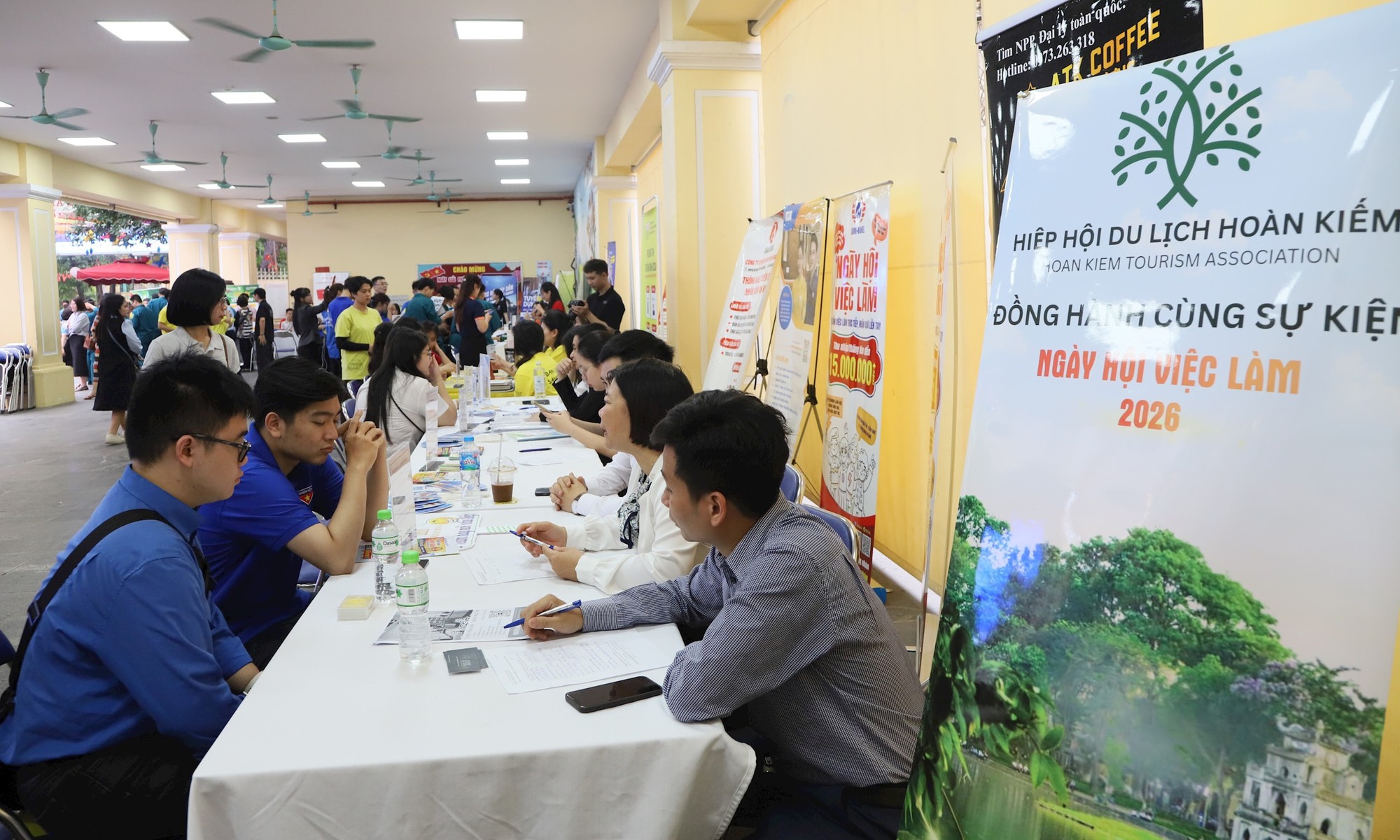 Phường Hoàn Kiếm phát động Tháng hành động về an toàn, vệ sinh lao động năm 2026- Ảnh 5.