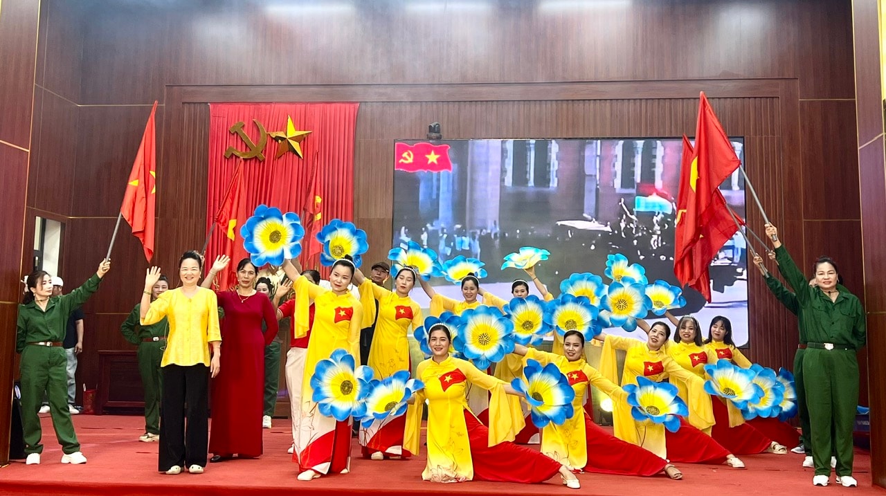 Xã Chuyên Mỹ chung tay khắc phục 5 điểm nghẽn, xây dựng Thủ đô Hà Nội xanh, văn minh, hiện đại- Ảnh 6.