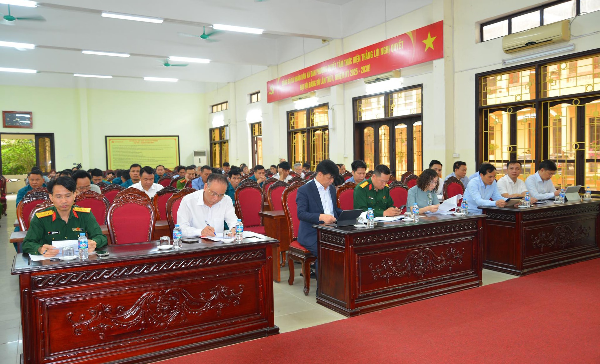 Xã Đan Phượng khen thưởng các tập thể, cá nhân có thành tích xuất sắc trong công tác tuyển, gọi công dân nhập ngũ- Ảnh 1.