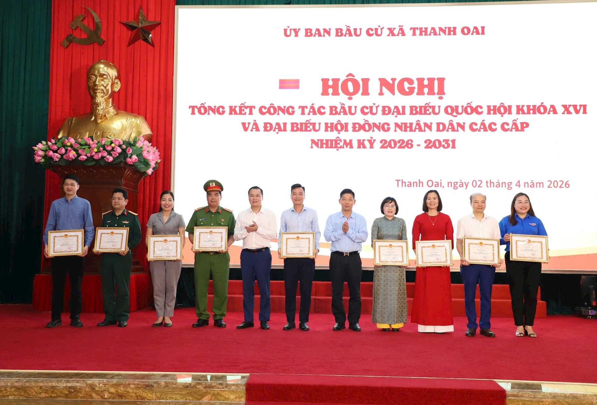 Xã Thanh Oai khen thưởng nhiều tập thể, cá nhân trong công tác bầu cử- Ảnh 3.