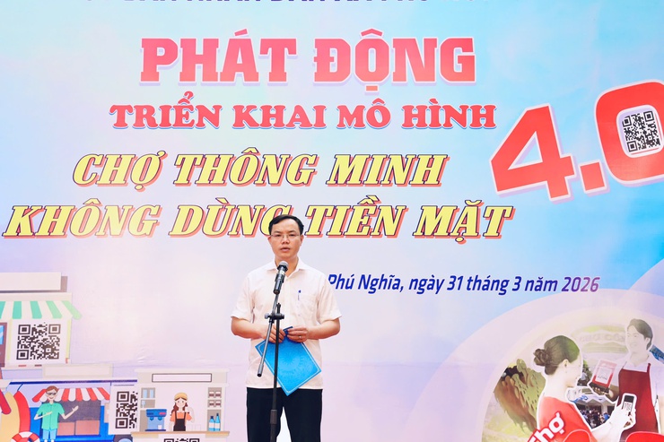 Xã Phú Nghĩa ra mắt mô hình “Chợ thông minh 4.0”, thúc đẩy chuyển đổi số trong thương mại nông thôn- Ảnh 2.