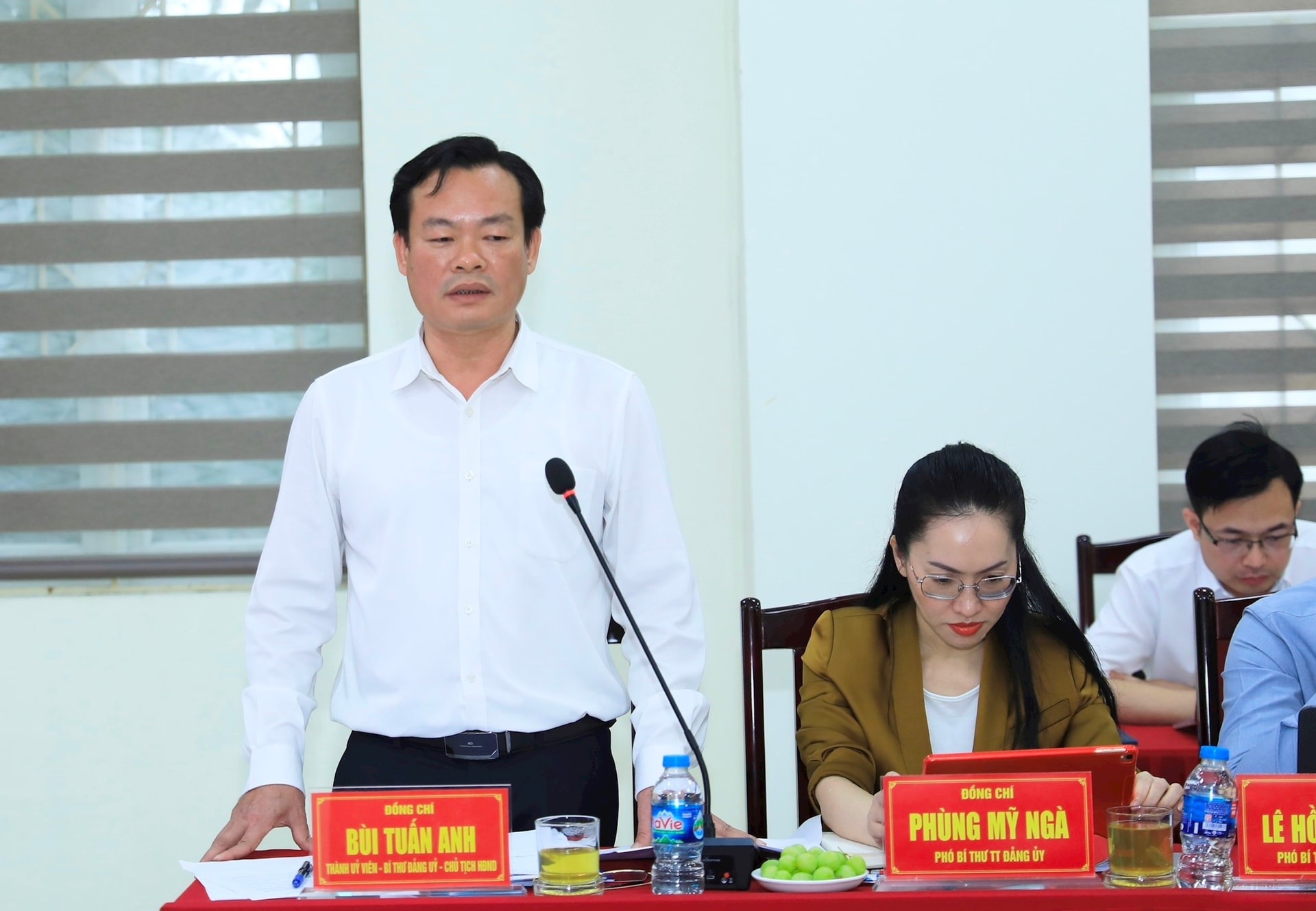 Phường Hồng Hà: Tập trung rà soát tất các "điểm nghẽn", lấy người dân làm trung tâm- Ảnh 4.