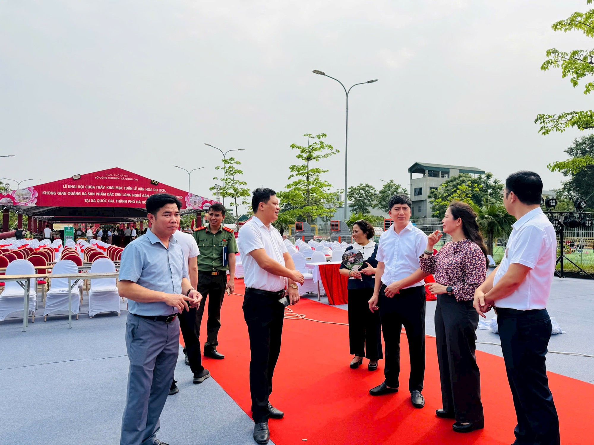 Đoàn kiểm tra liên ngành Thành phố: Rà soát toàn diện, đảm bảo Lễ hội Chùa Thầy 2026 diễn ra an toàn- Ảnh 3.