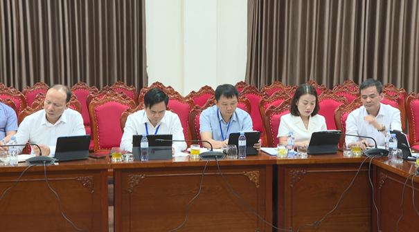 Xã Phúc Thịnh đẩy mạnh chuyển đổi số với mô hình “Phòng họp không giấy tờ” (e-Cabinet)- Ảnh 4.