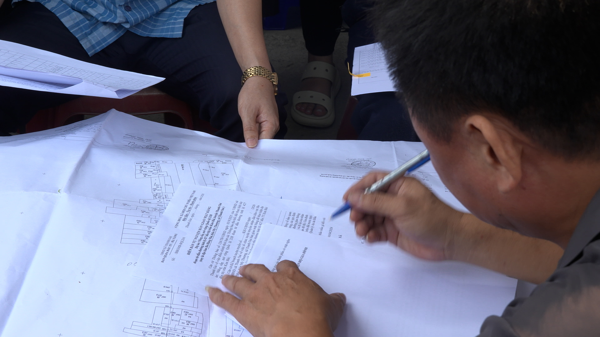 Xã Thanh Oai tiếp tục tuyên truyền, vận động Nhân dân bàn giao mặt bằng dự án nâng cấp, mở rộng Quốc lộ 21B- Ảnh 2.