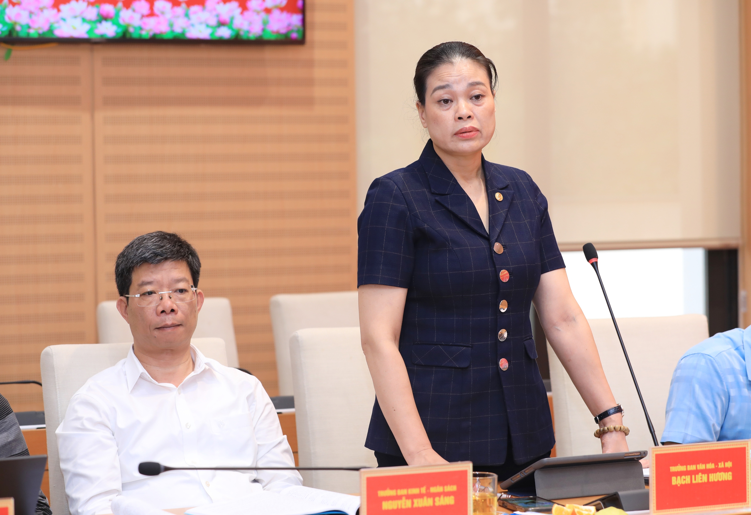 Chủ tịch HĐND Thành phố Phùng Thị Hồng Hà: Đã nói là làm, đã làm phải xong, phải có kết quả định lượng cụ thể- Ảnh 8.