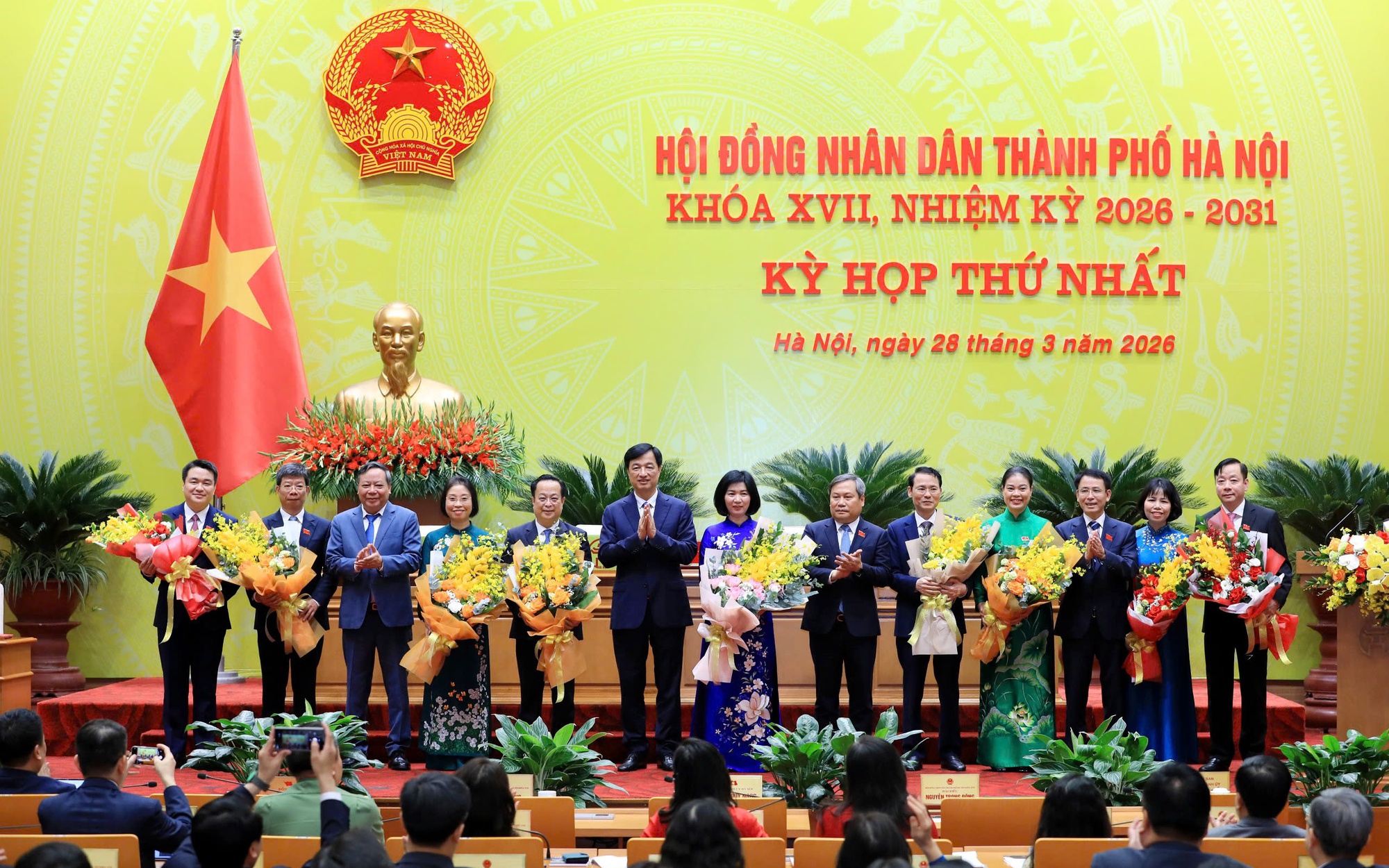 Ủy ban Thường vụ Quốc hội phê chuẩn kết quả bầu Chủ tịch, Phó Chủ tịch HĐND thành phố Hà Nội