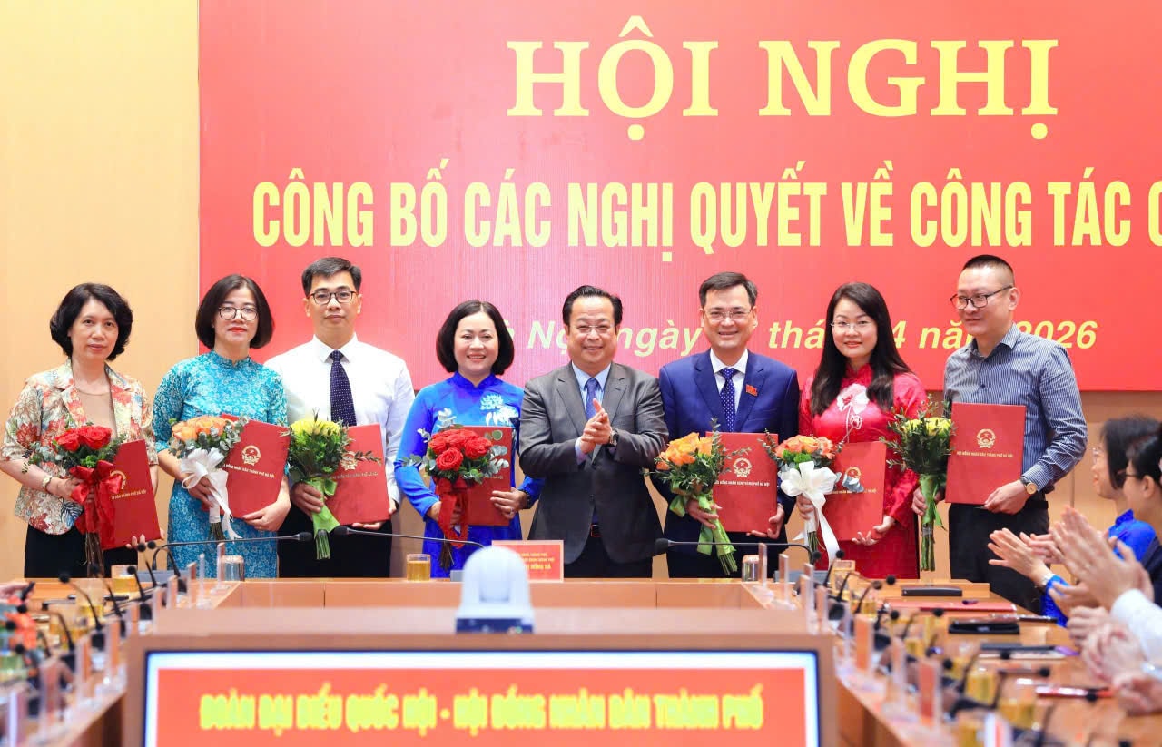 Thường trực HĐND Thành phố công bố các nghị quyết về công tác cán bộ- Ảnh 3.