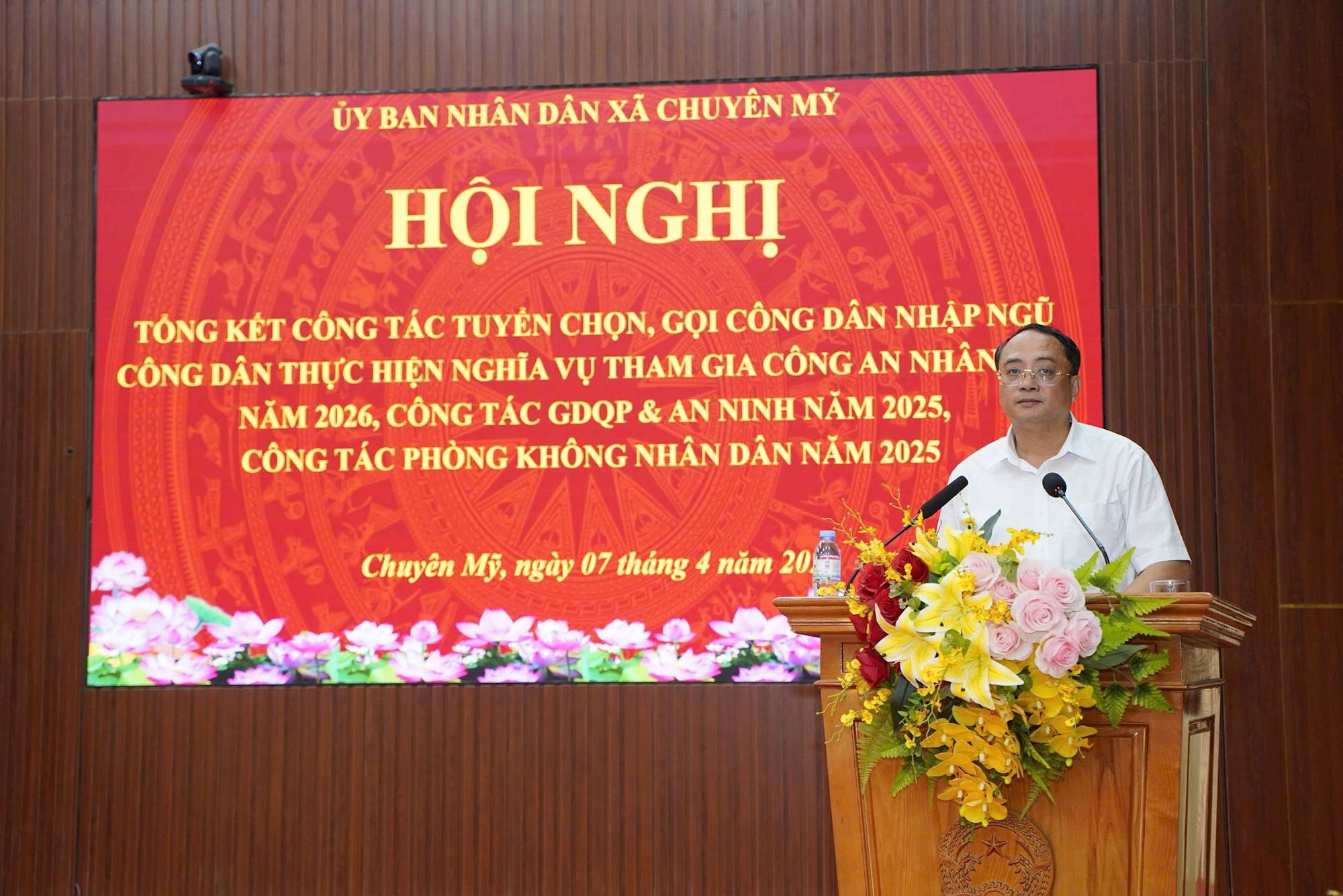 Xã Chuyên Mỹ: Khen thưởng nhiều tập thể, cá nhân có thành tích xuất sắc trong công tác tuyển, gọi công dân nhập ngũ- Ảnh 4.