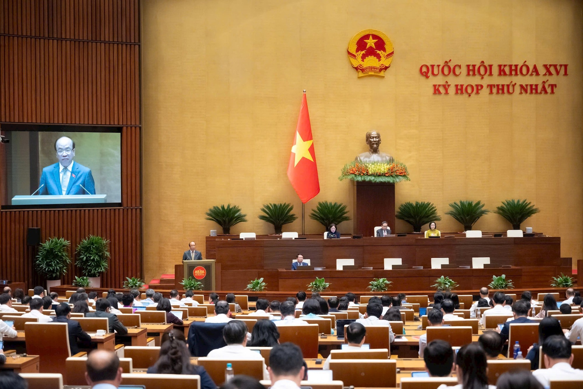 Nhất trí với định hướng phân quyền trong dự thảo Luật Thủ đô (sửa đổi)- Ảnh 2.