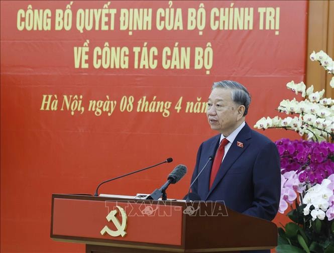 Trao quyết định bổ nhiệm Trưởng ban Tổ chức Trung ương và Chánh Văn phòng Trung ương Đảng- Ảnh 3.