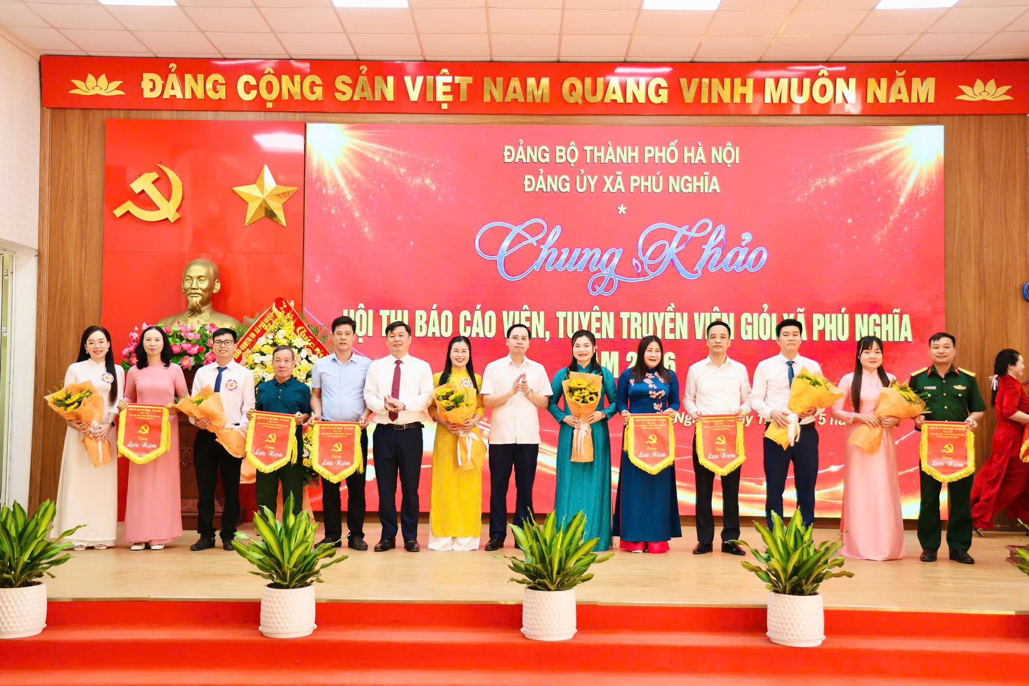 Chung khảo Hội thi “Báo cáo viên, tuyên truyền viên giỏi” xã Phú Nghĩa- Ảnh 3.
