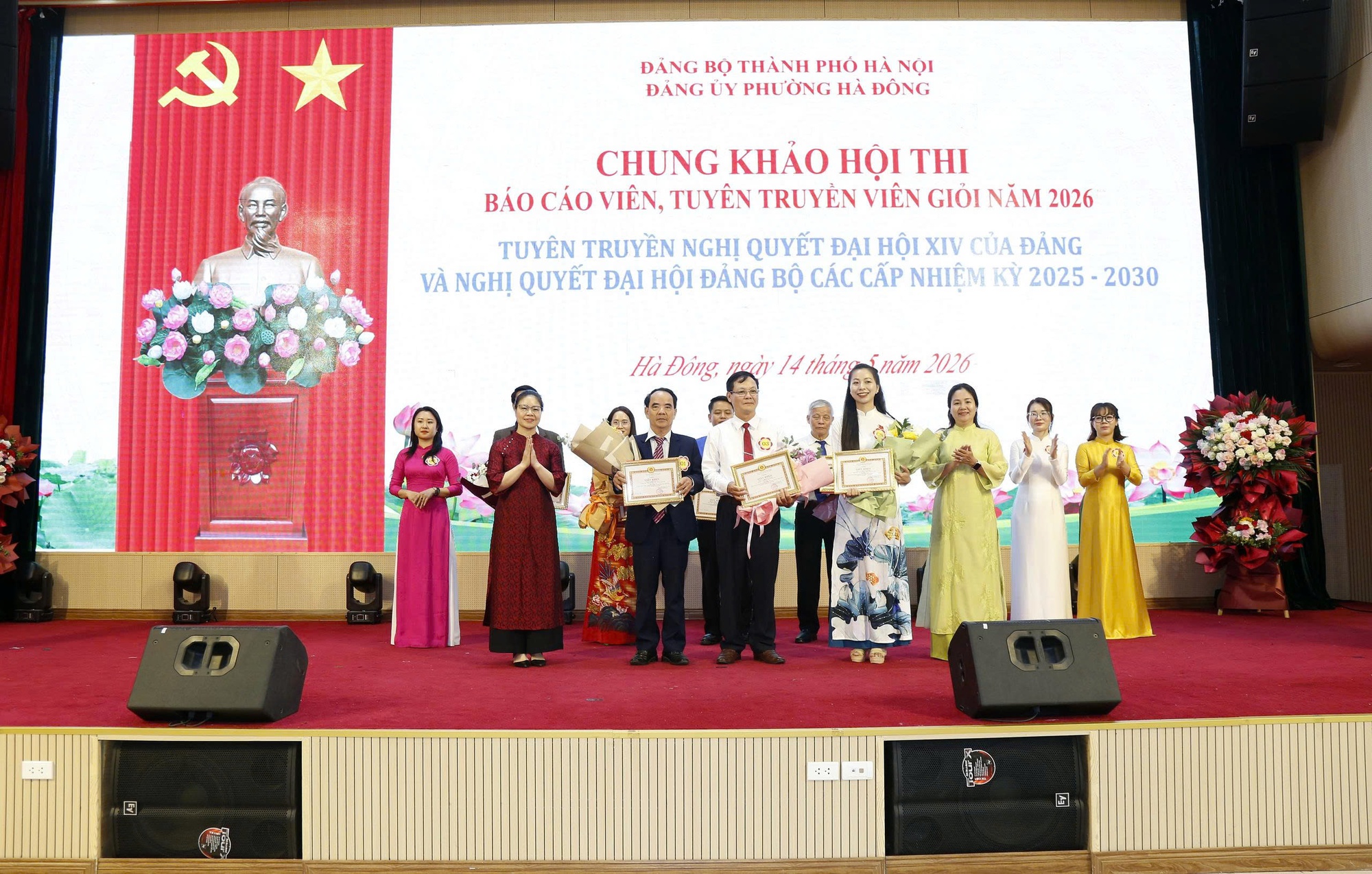 Chung khảo Hội thi Báo cáo viên, tuyên truyền viên giỏi phường Hà Đông- Ảnh 11.