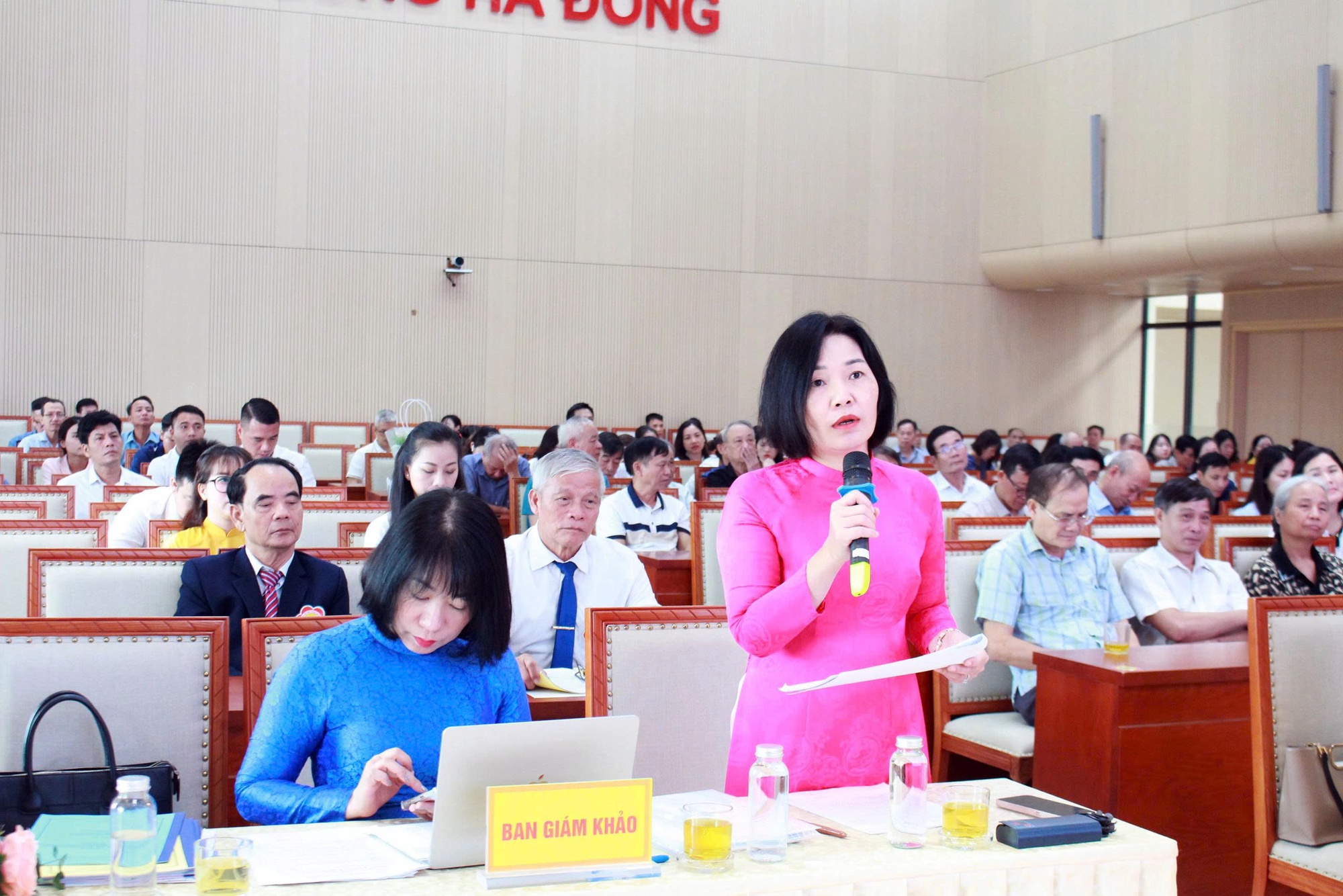 Chung khảo Hội thi Báo cáo viên, tuyên truyền viên giỏi phường Hà Đông- Ảnh 7.