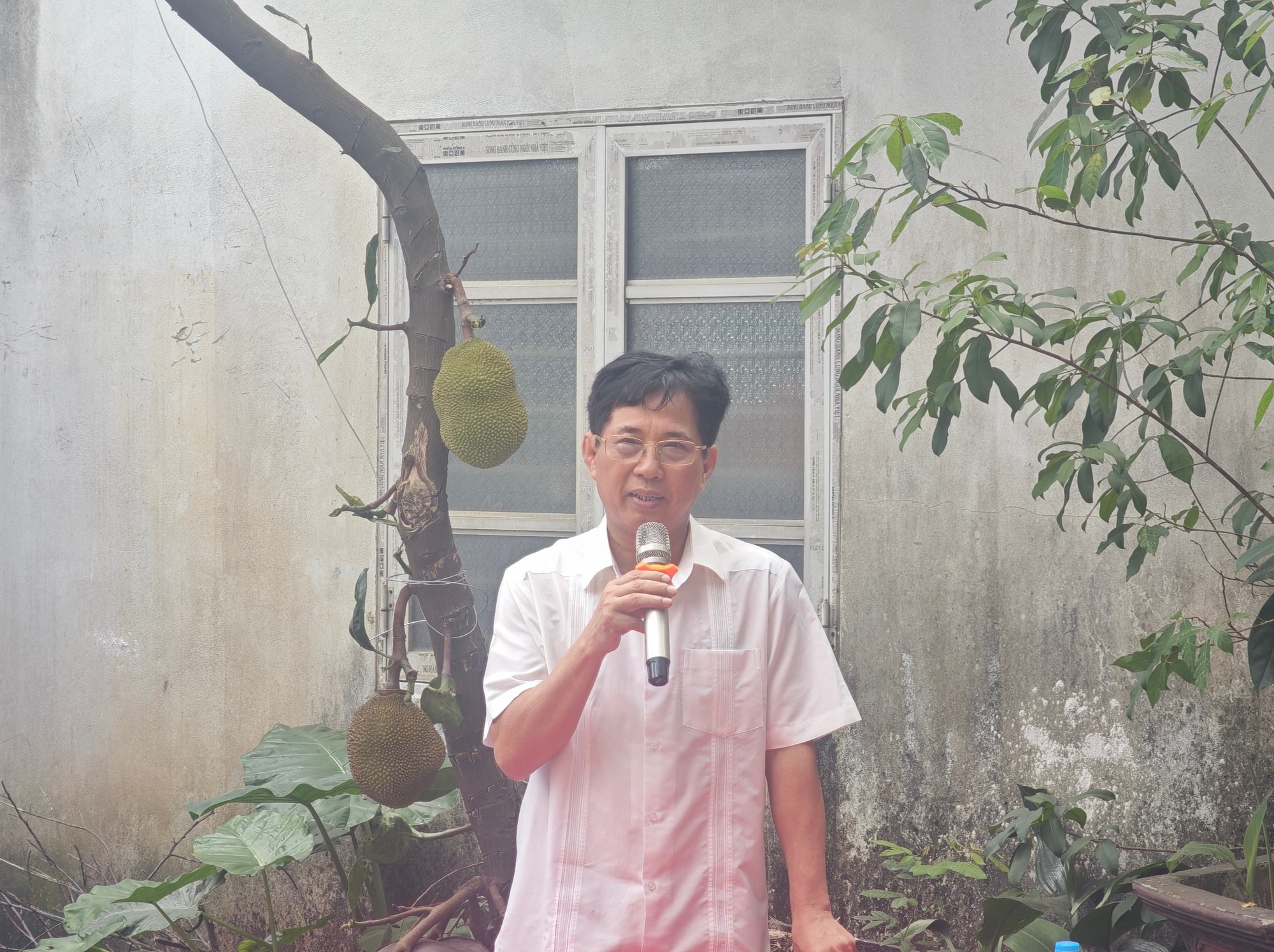 Công đoàn Hà Nội trao mái ấm cho công nhân khó khăn- Ảnh 2.