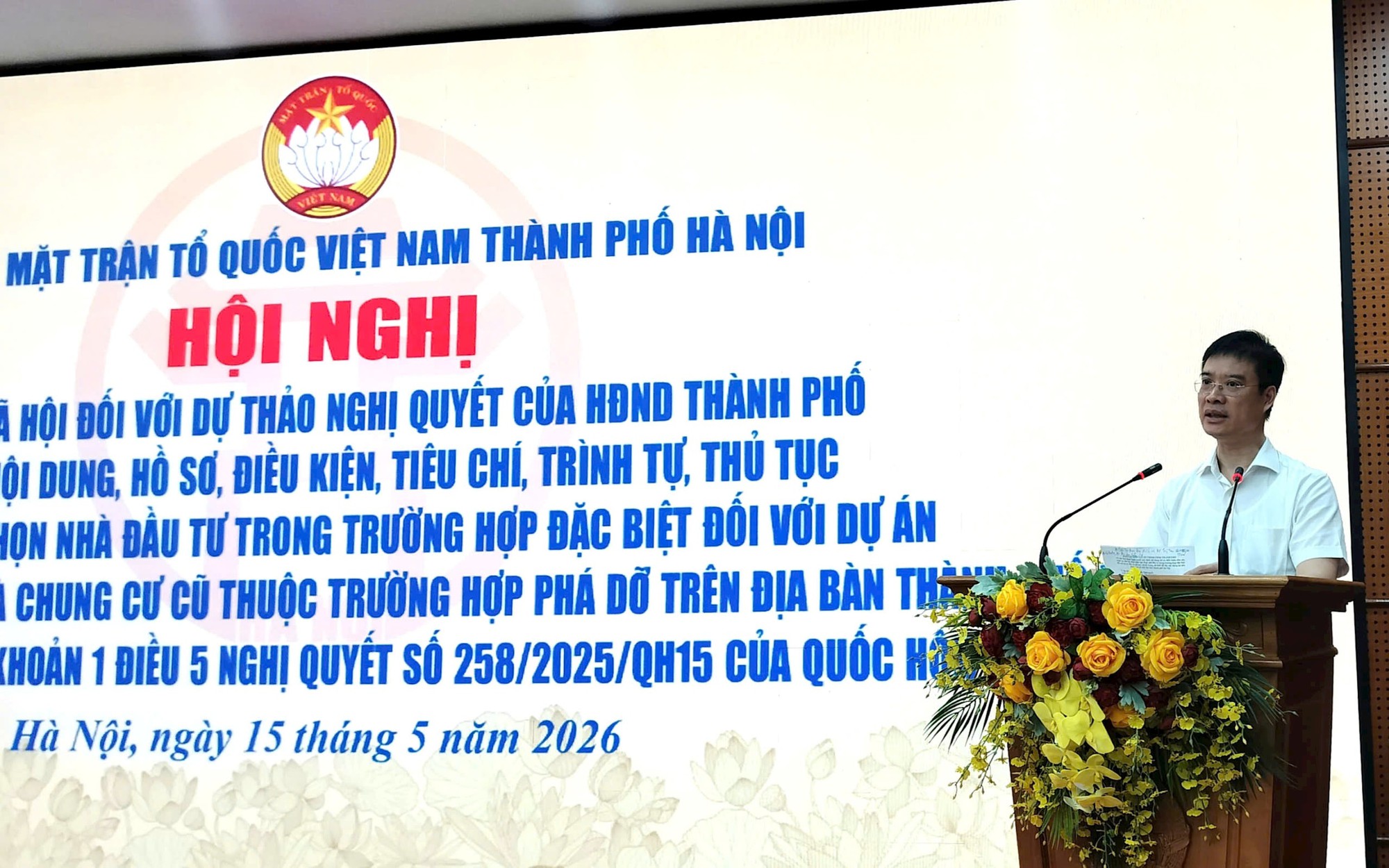 Phản biện xã hội đối với dự thảo nghị quyết cải tạo, xây dựng lại chung cư cũ tại Hà Nội- Ảnh 1.