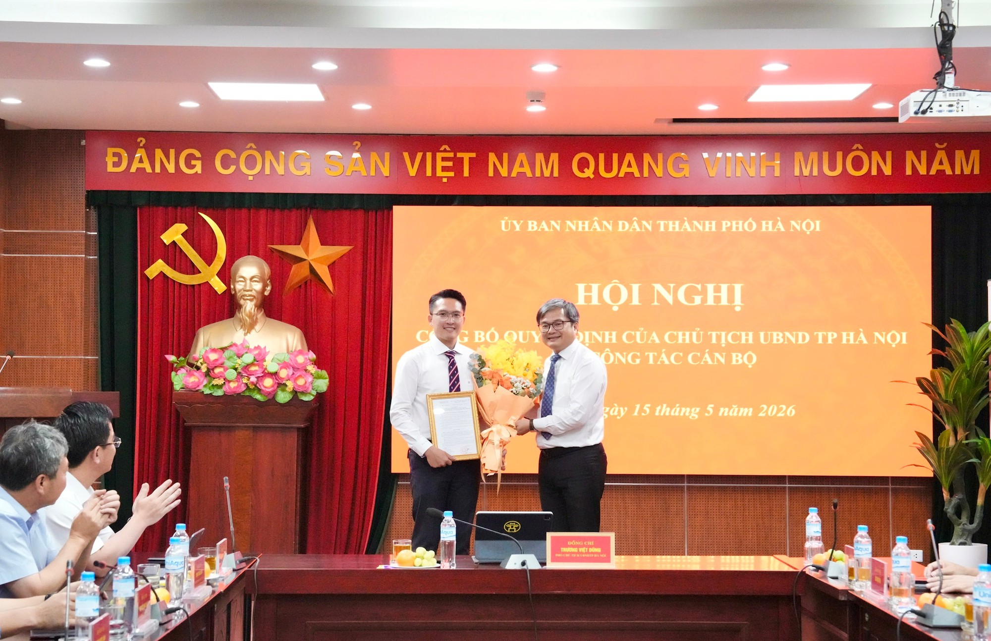 Đồng chí Đoàn Quý Linh được bổ nhiệm Phó Trưởng Ban Quản lý các Khu công nghệ cao và Khu công nghiệp thành phố Hà Nội- Ảnh 1.
