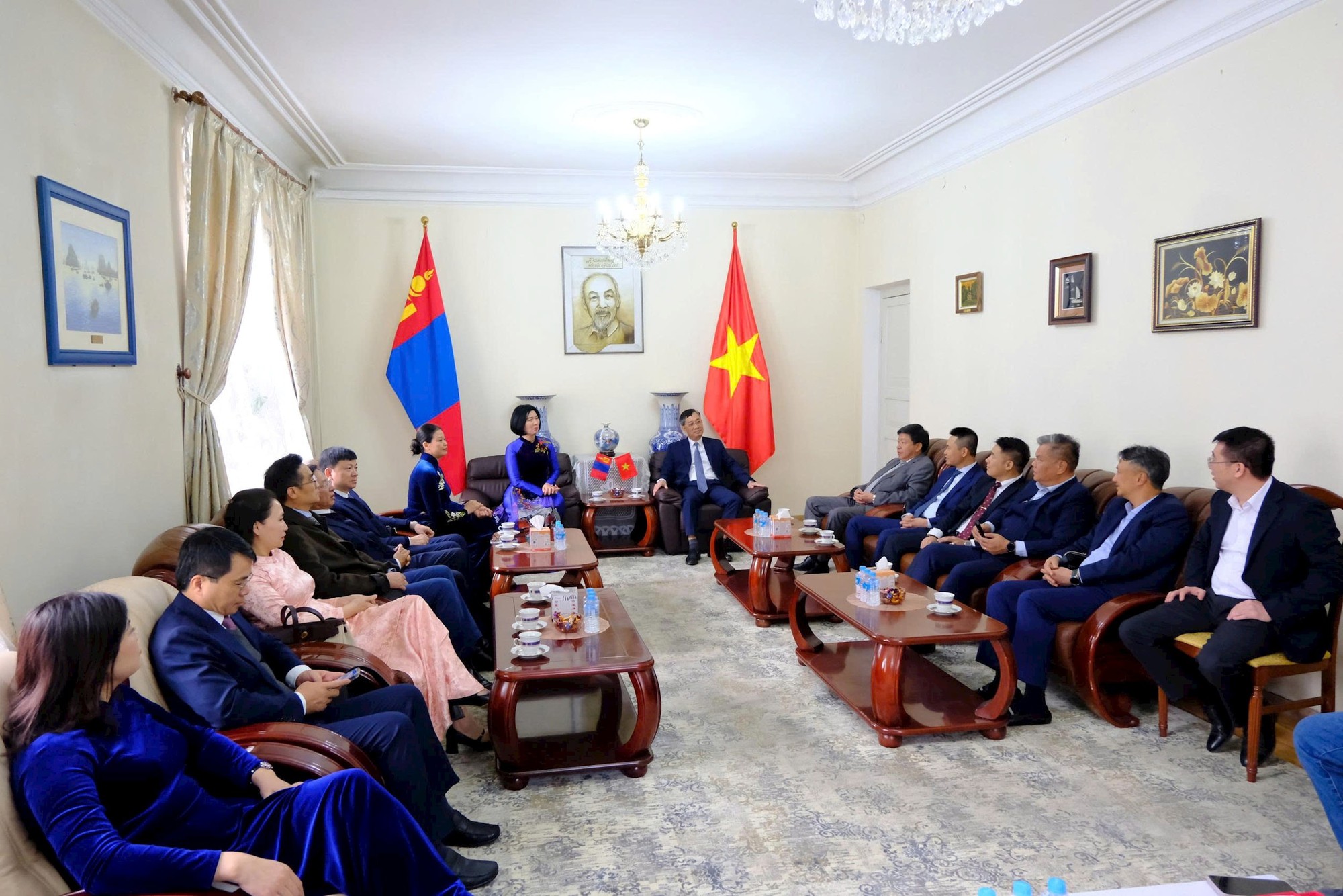 Thành phố Hà Nội tăng cường quan hệ hữu nghị và hợp tác với thành phố Ulaanbaatar, Mông Cổ- Ảnh 11.